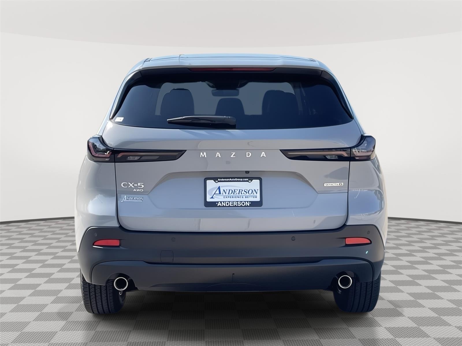 Vehicle photo 8