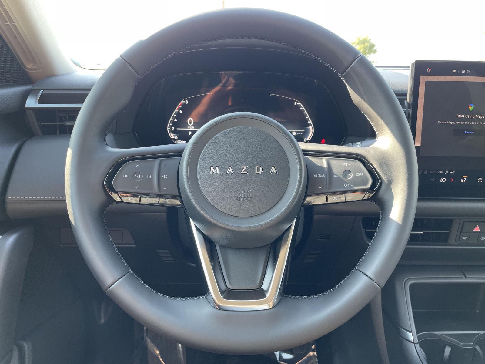 Vehicle photo 11