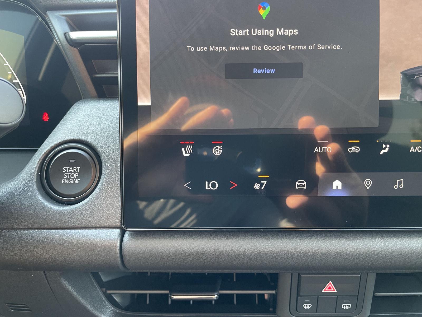 Vehicle photo 24