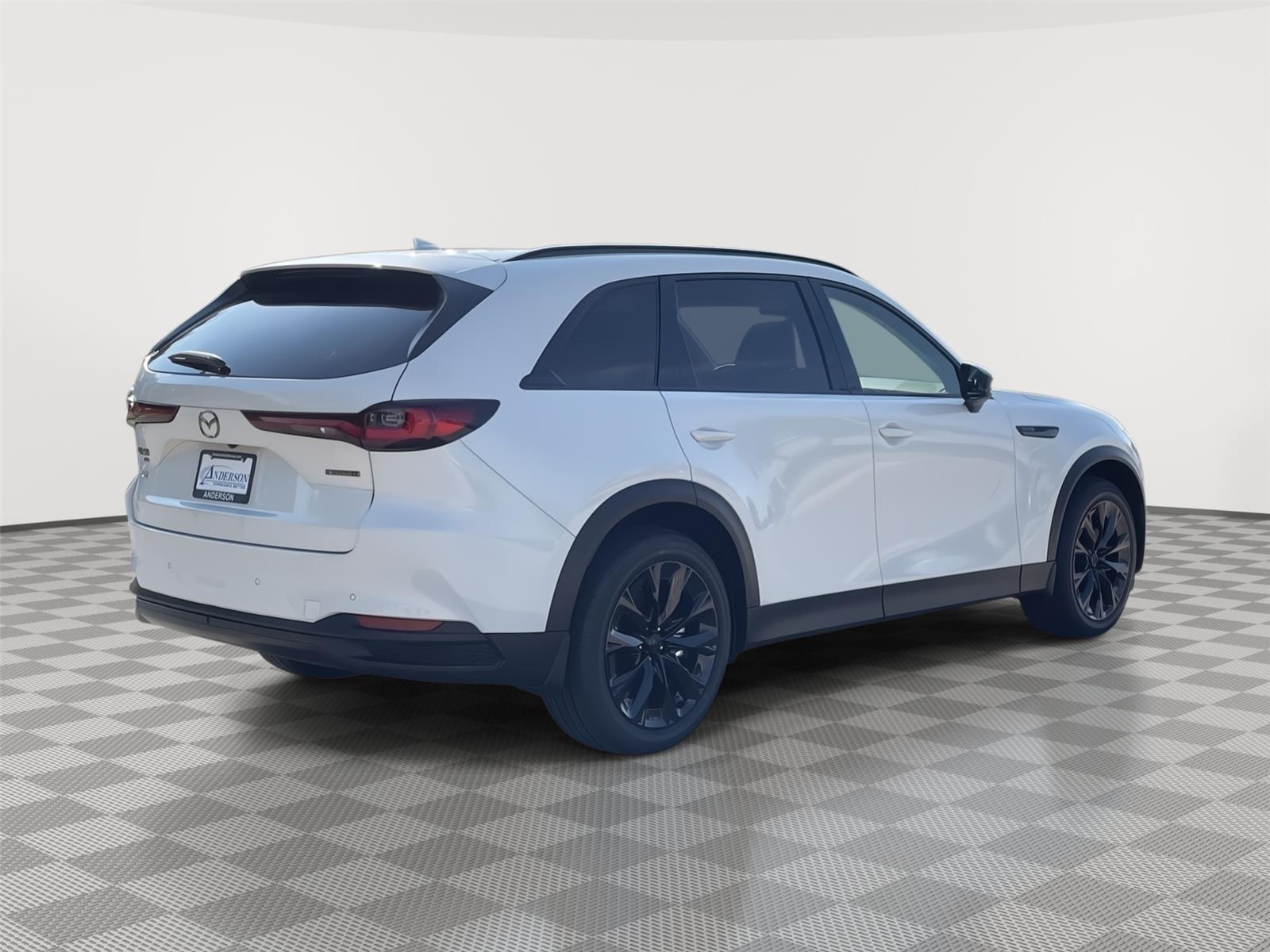 Vehicle photo 7