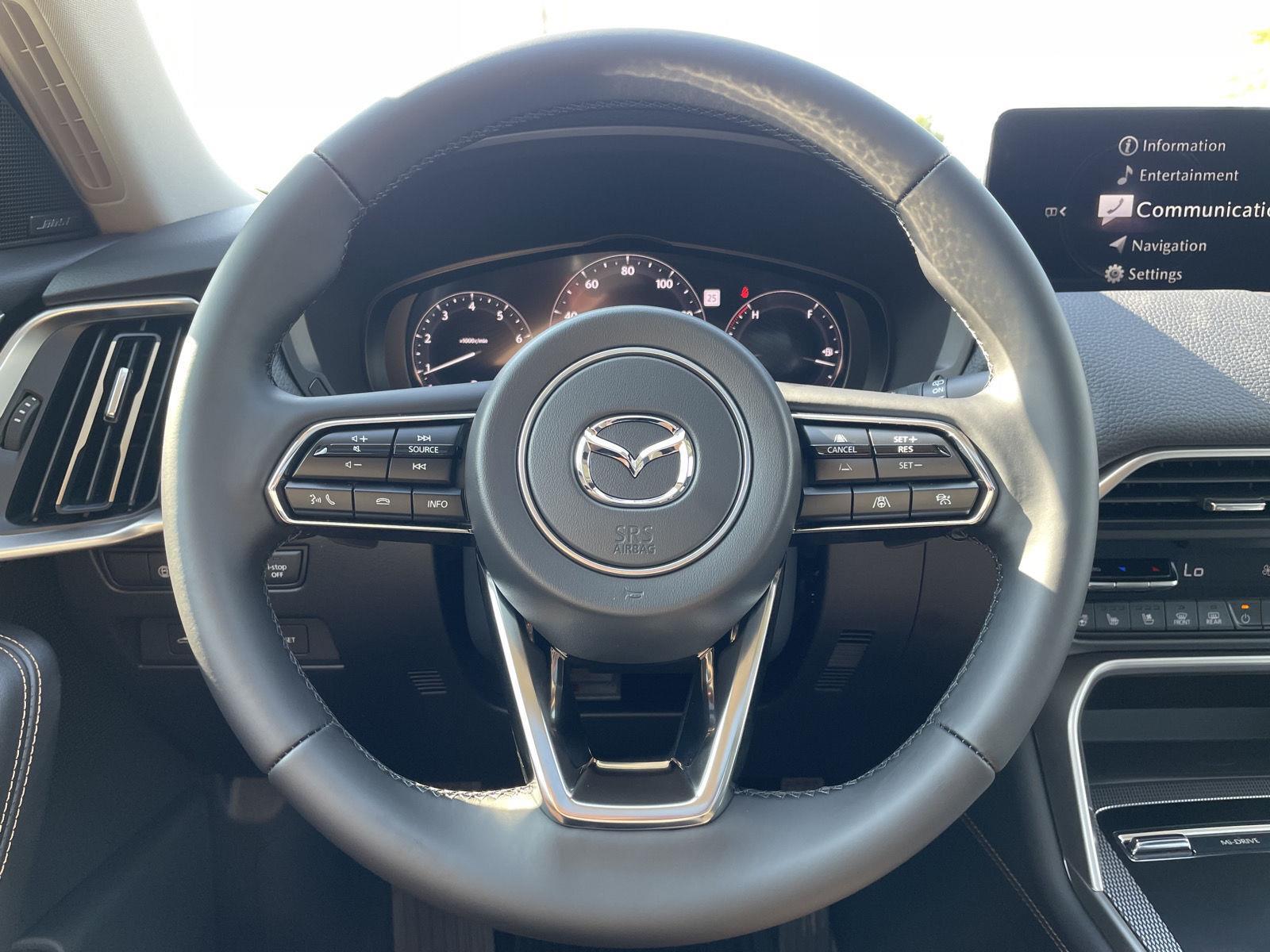 Vehicle photo 11
