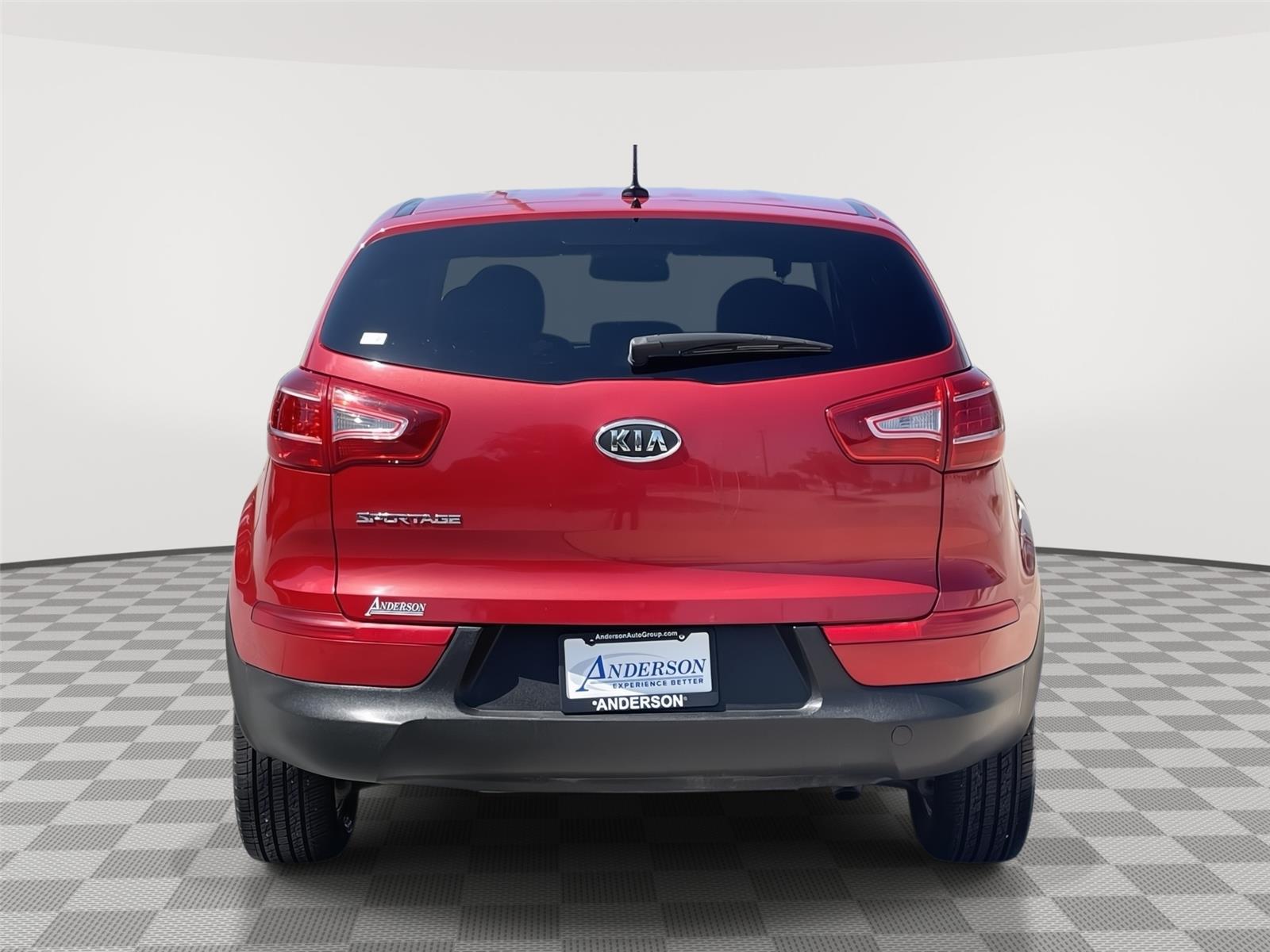 Vehicle photo 8