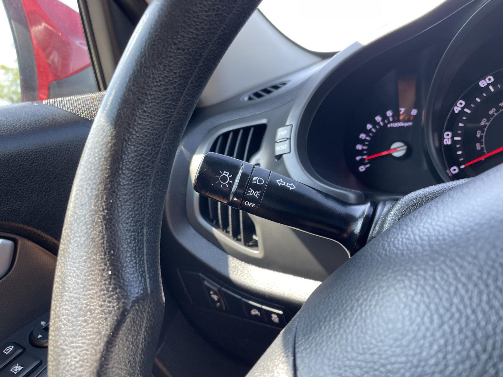 Vehicle photo 16