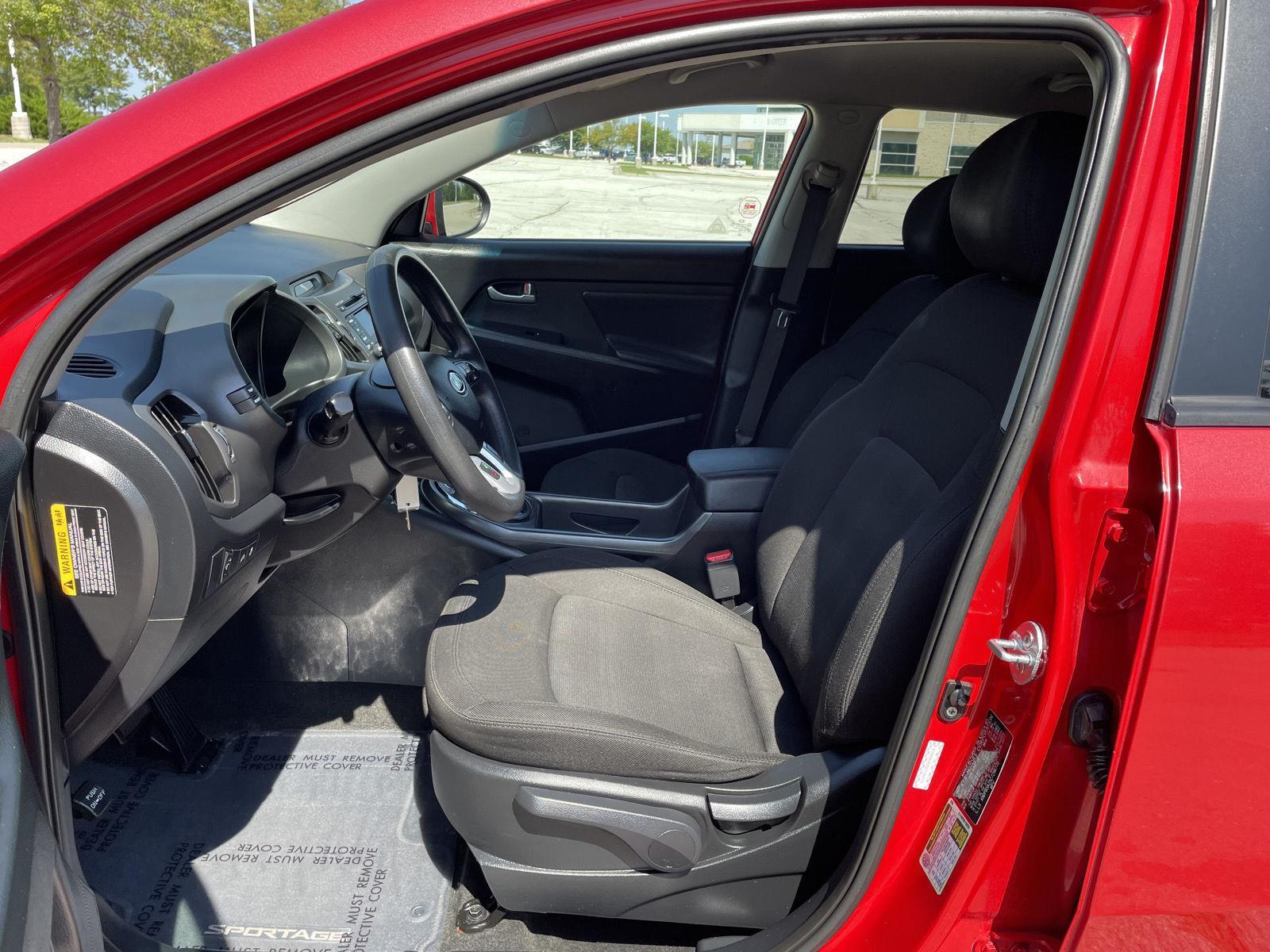 Vehicle photo 17