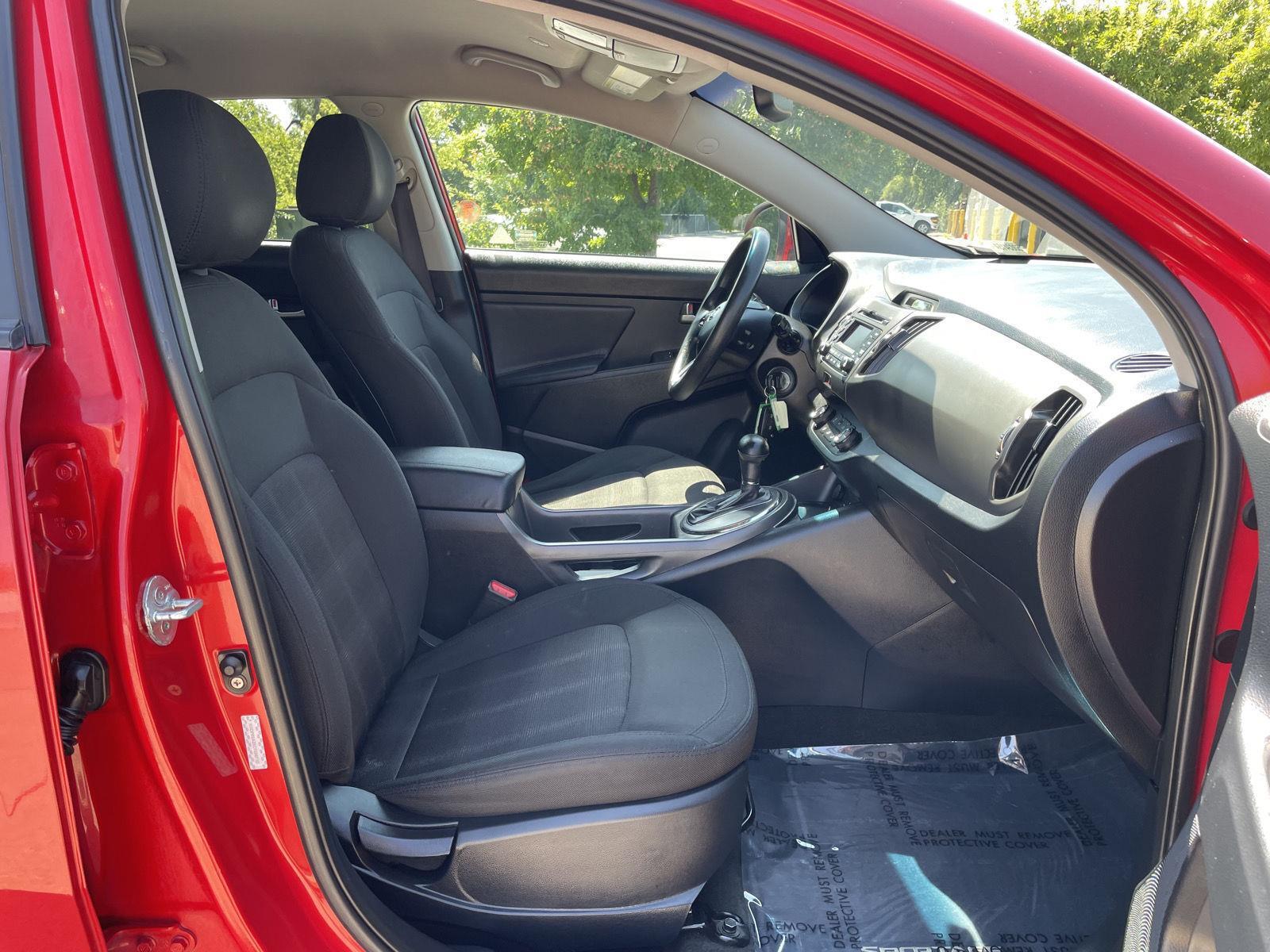 Vehicle photo 19