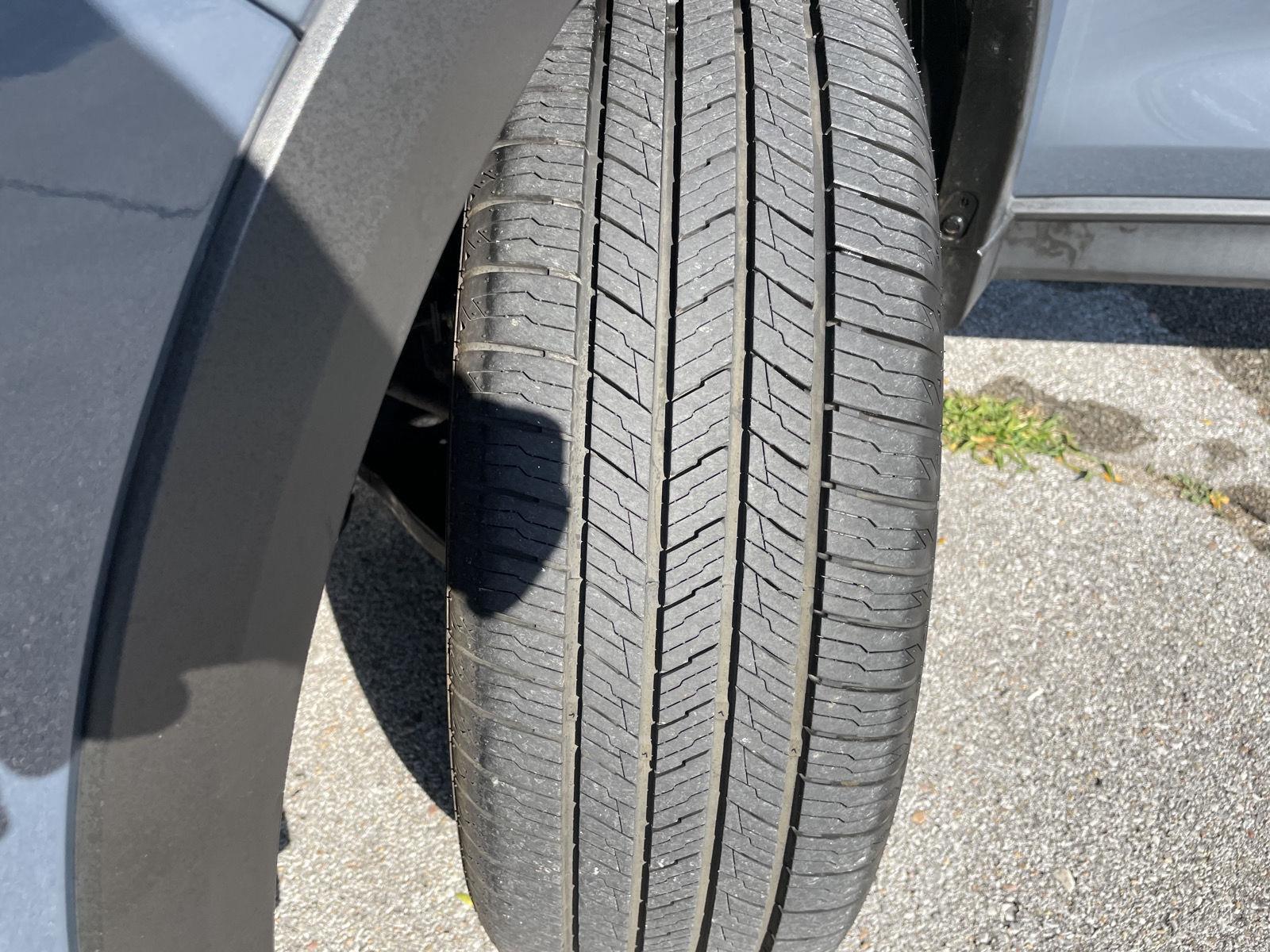 Vehicle photo 11