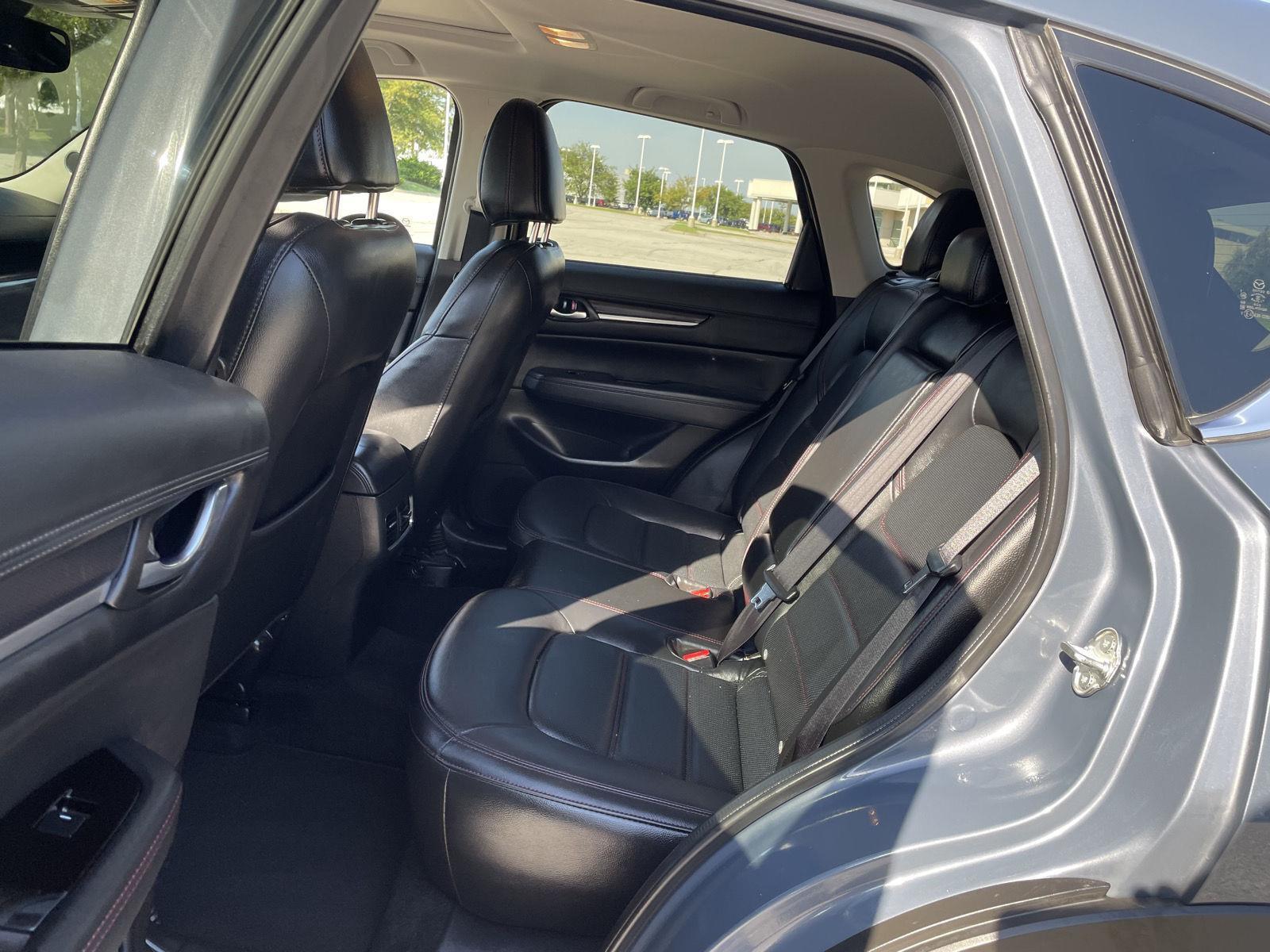 Vehicle photo 20