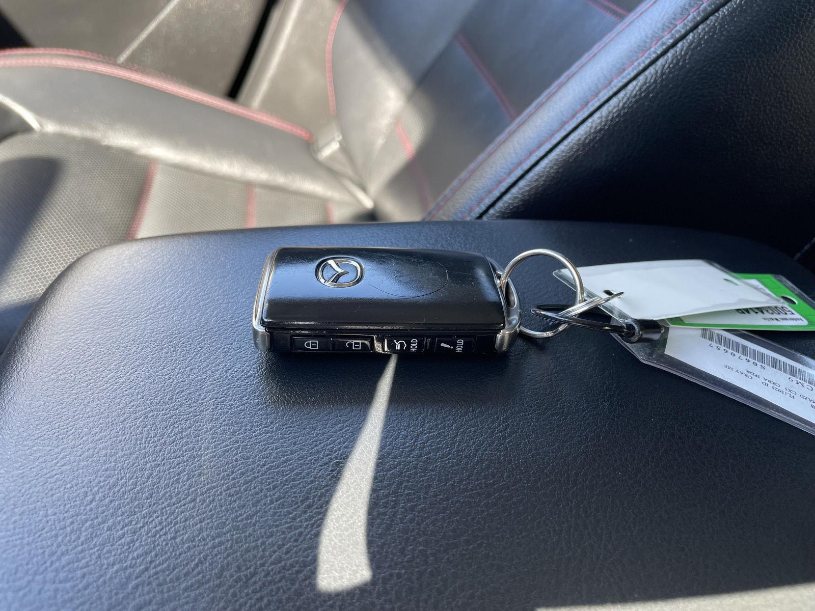 Vehicle photo 36