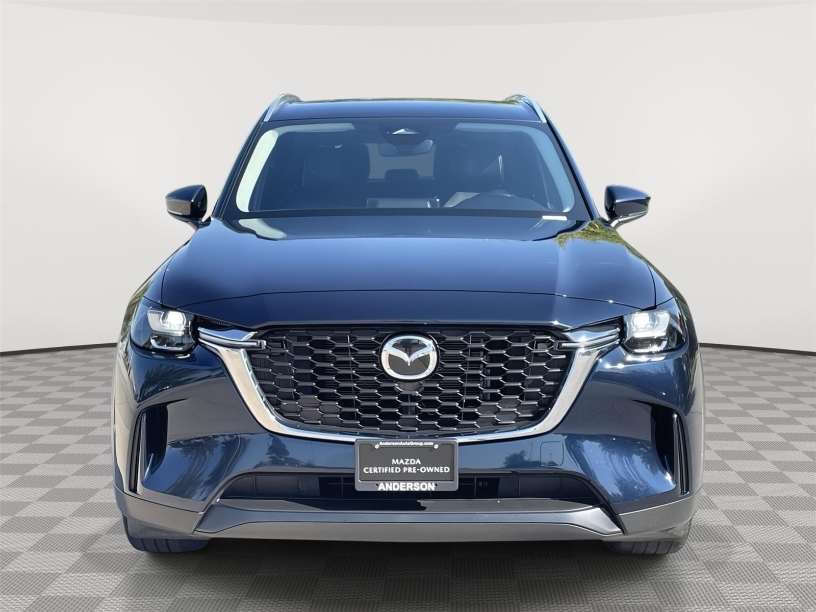 Vehicle photo 4