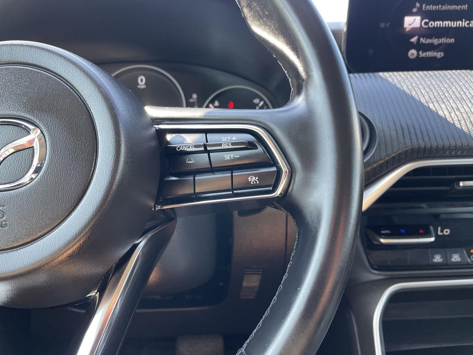 Vehicle photo 13