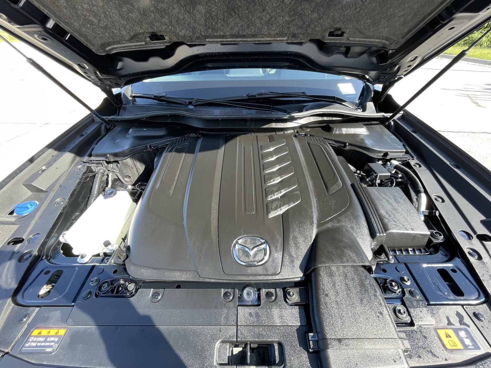 Vehicle photo 30