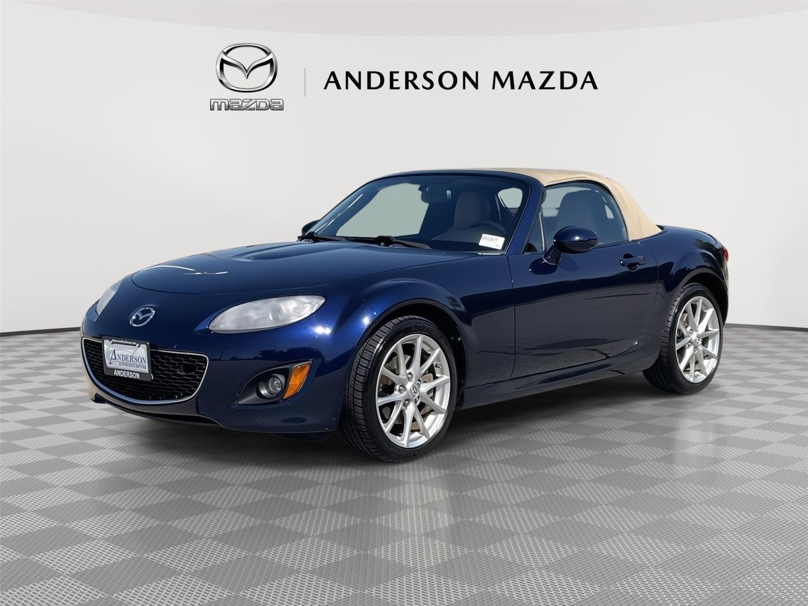 Vehicle photo 1
