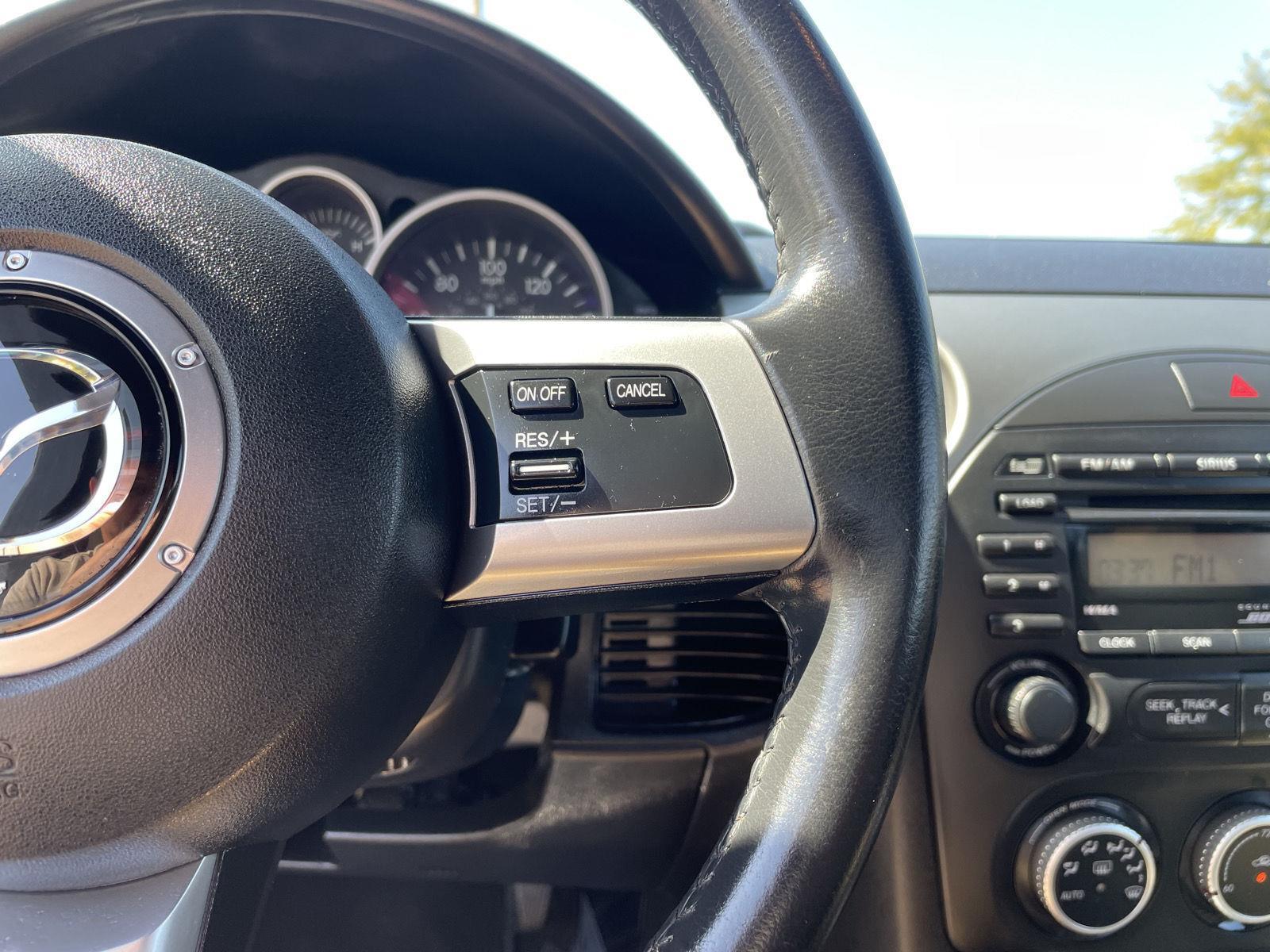 Vehicle photo 15
