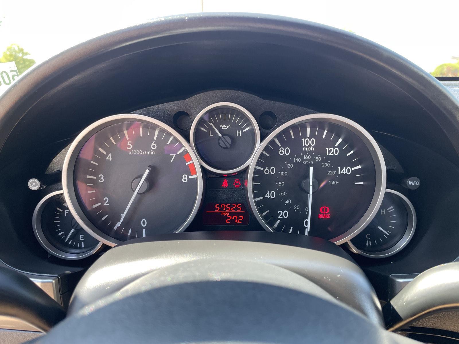 Vehicle photo 16