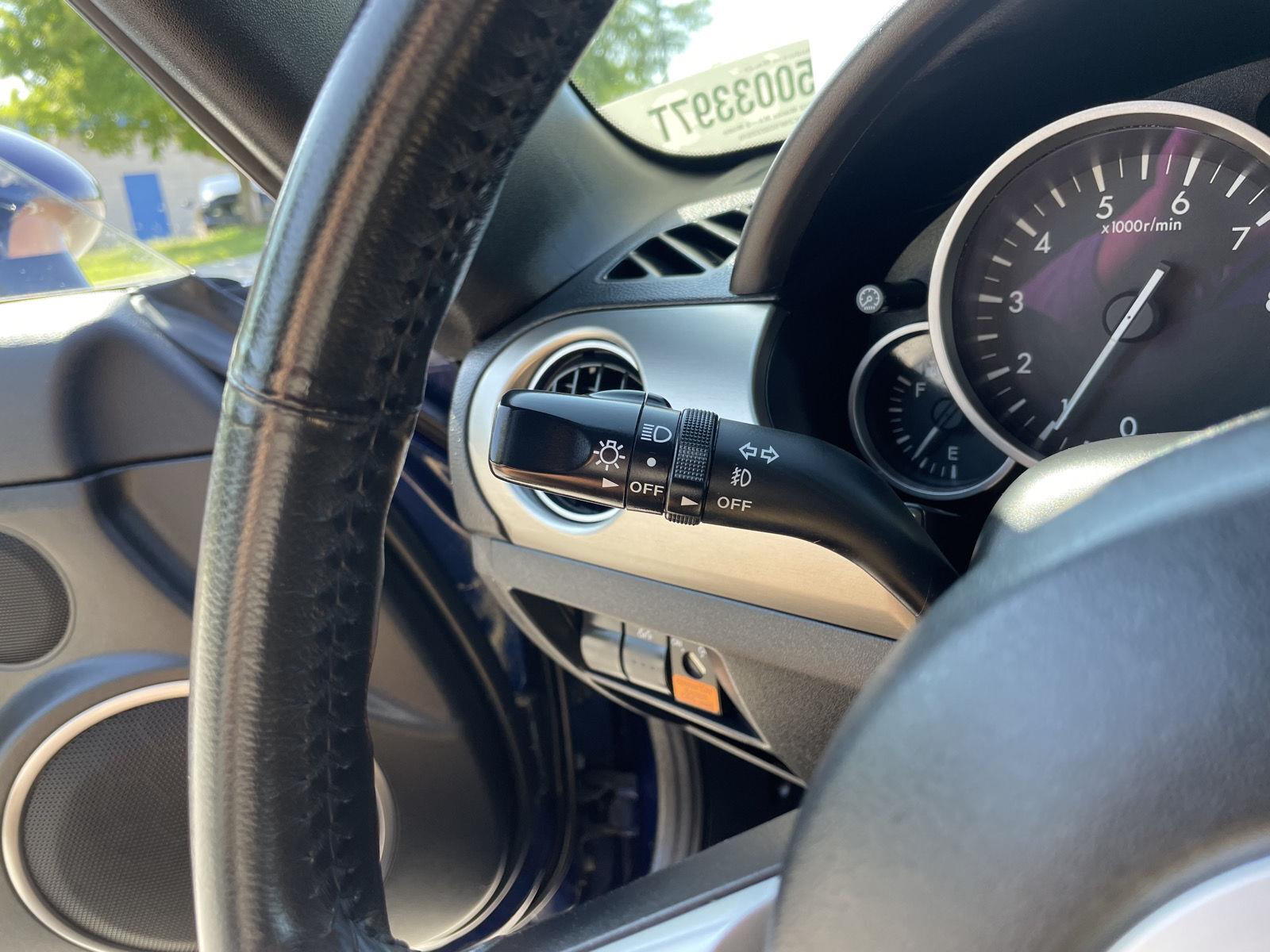 Vehicle photo 17