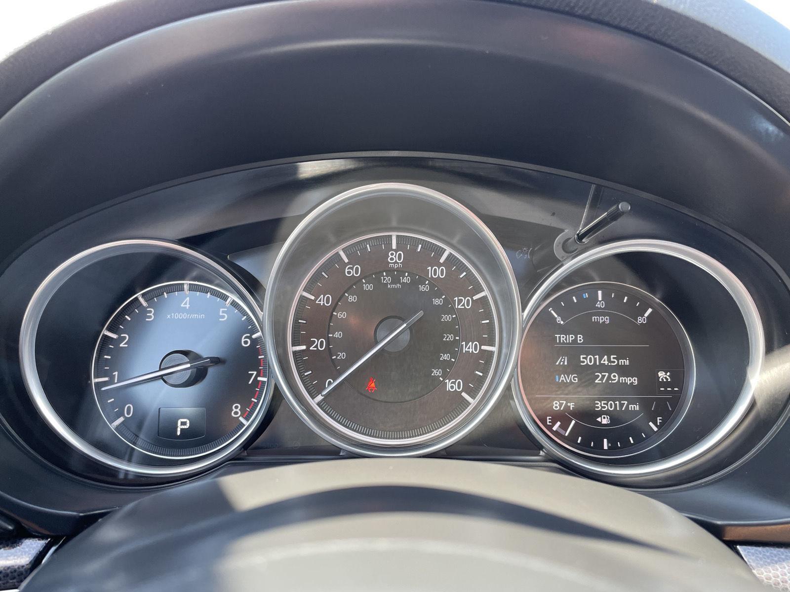 Vehicle photo 14