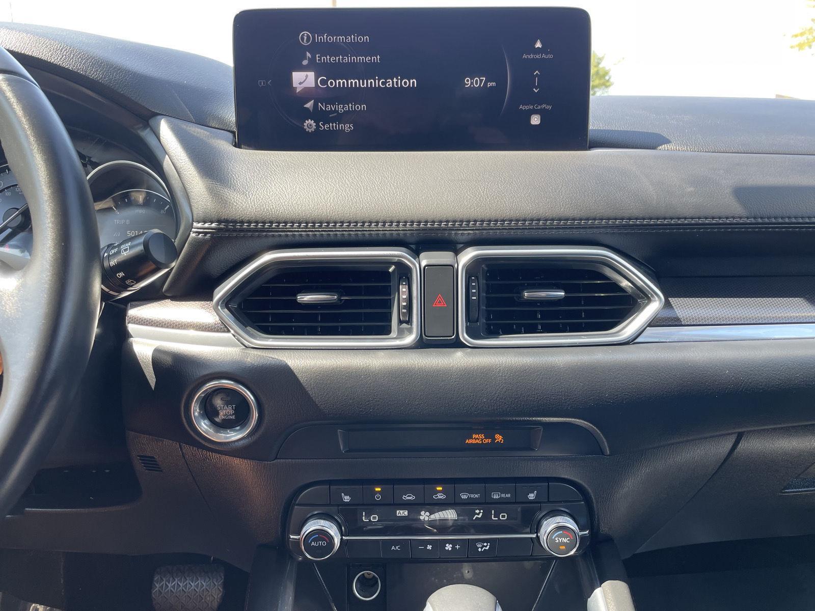 Vehicle photo 21