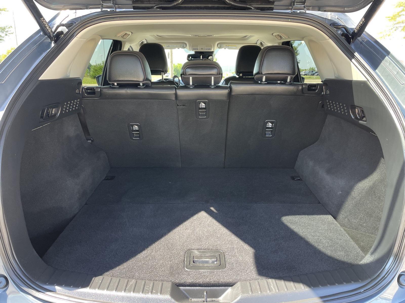 Vehicle photo 33