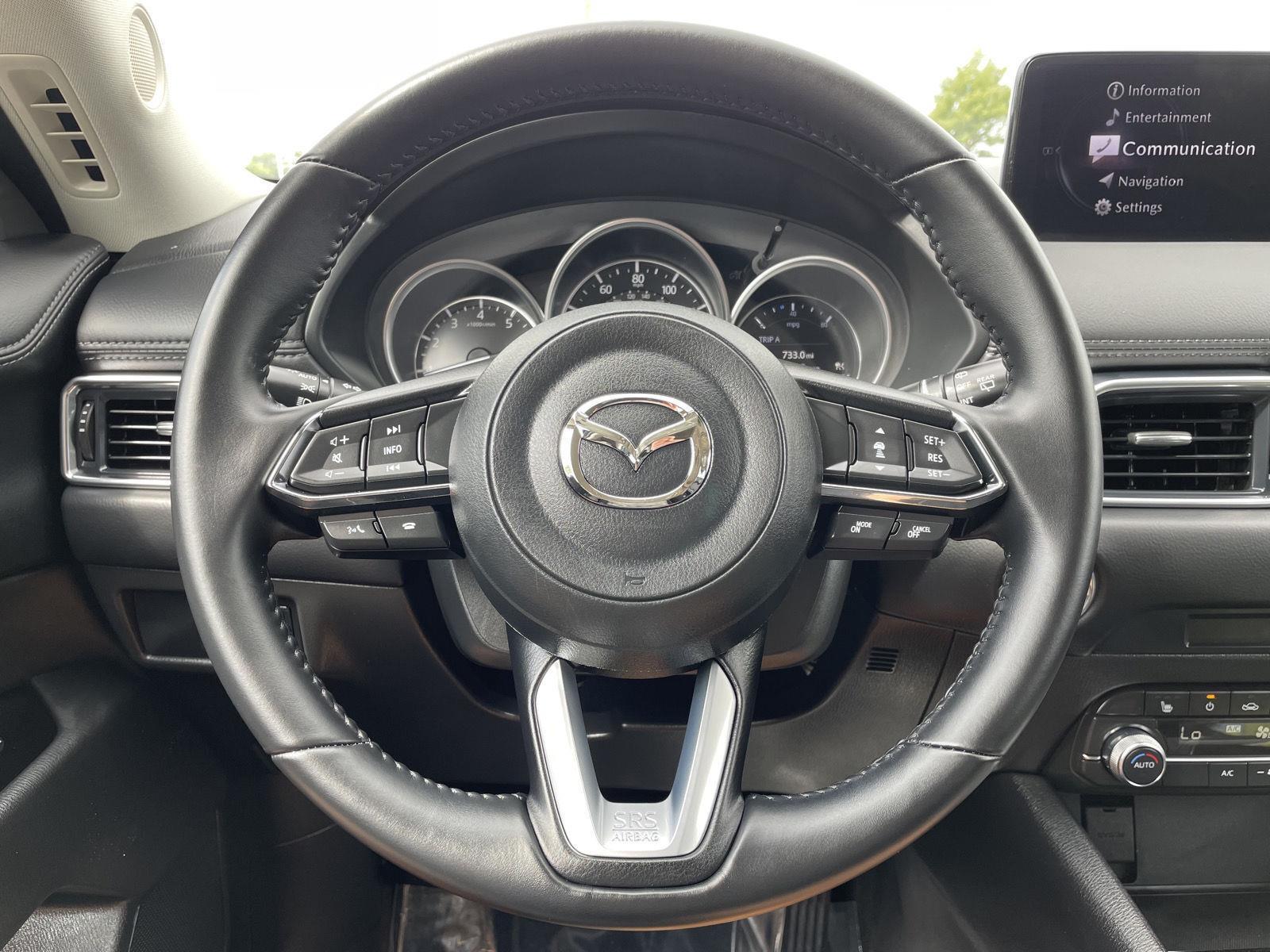 Vehicle photo 11