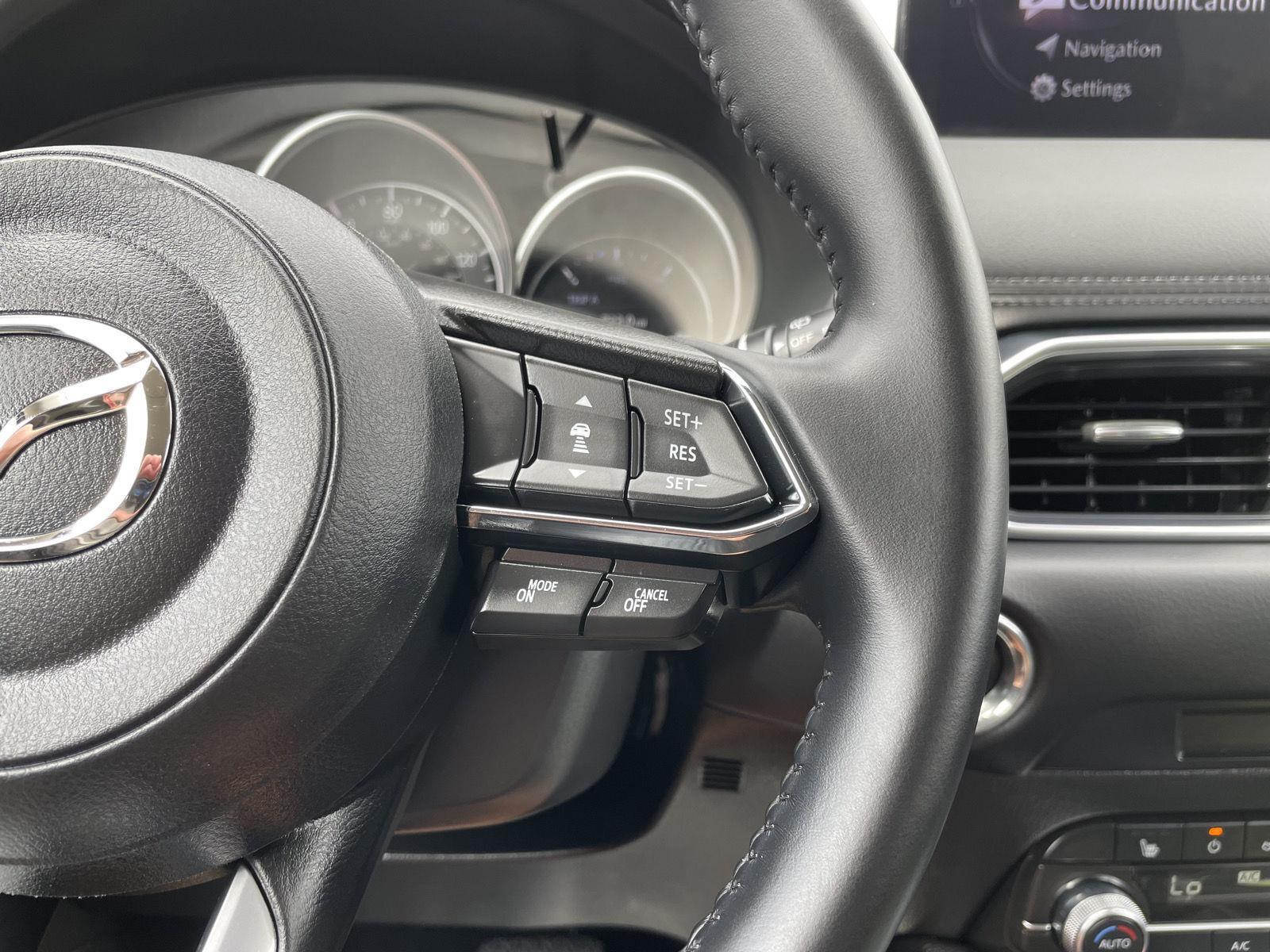 Vehicle photo 13