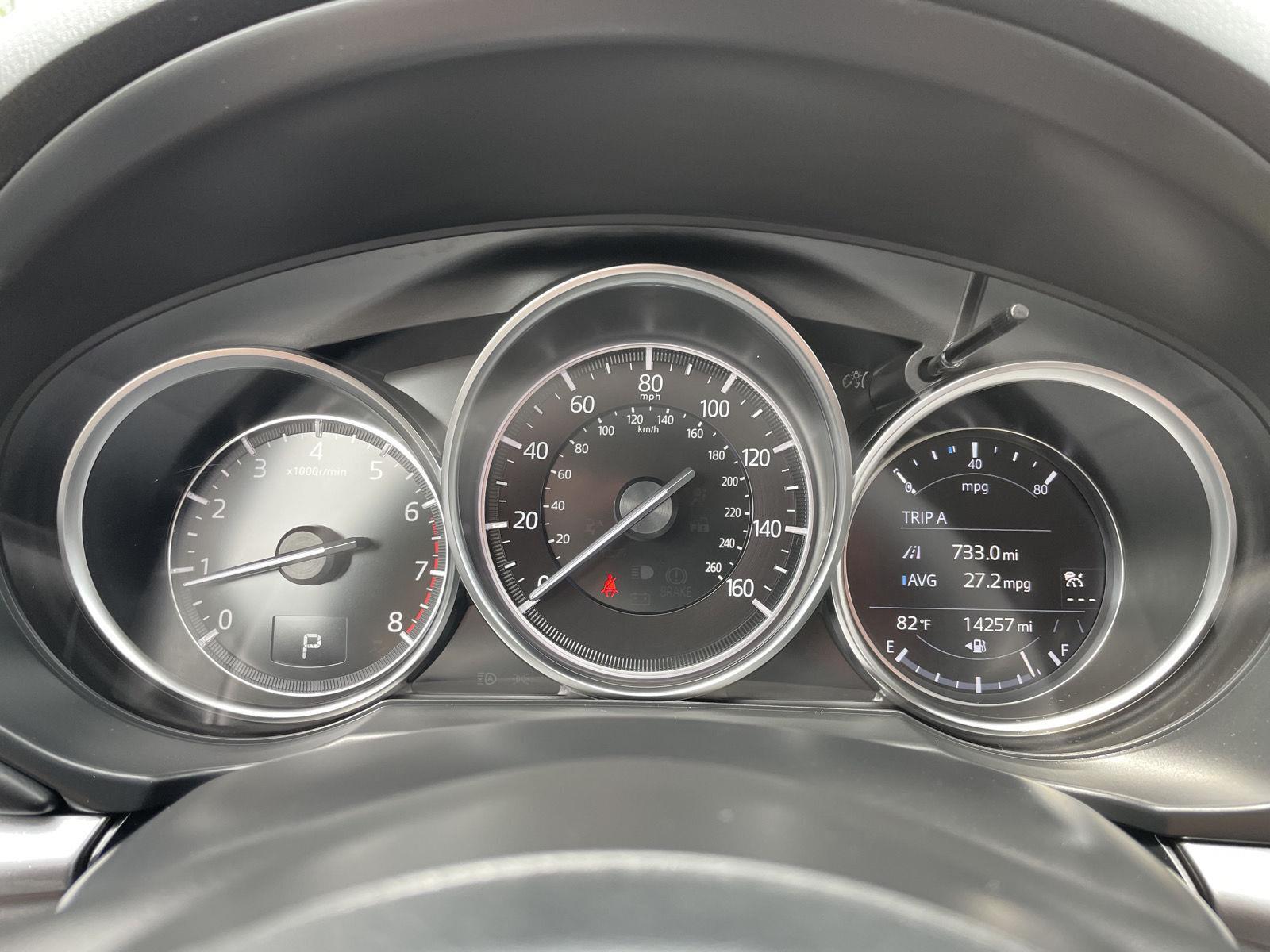 Vehicle photo 14
