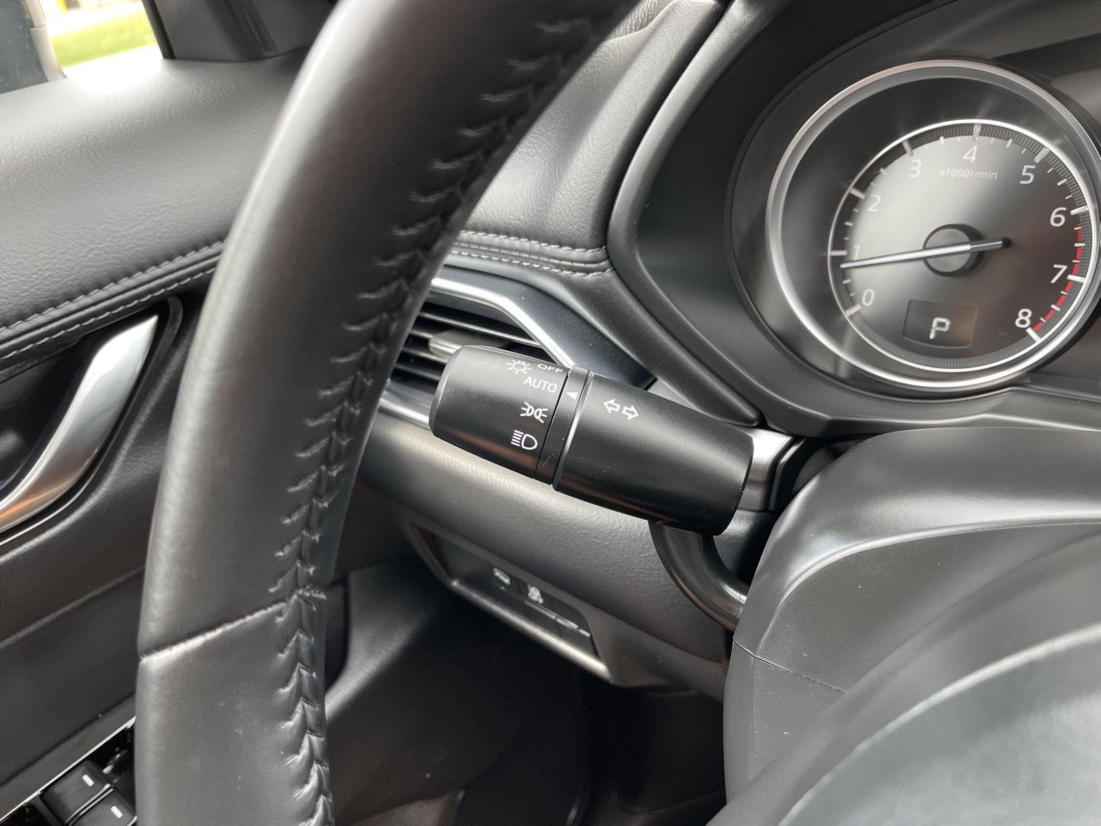 Vehicle photo 15