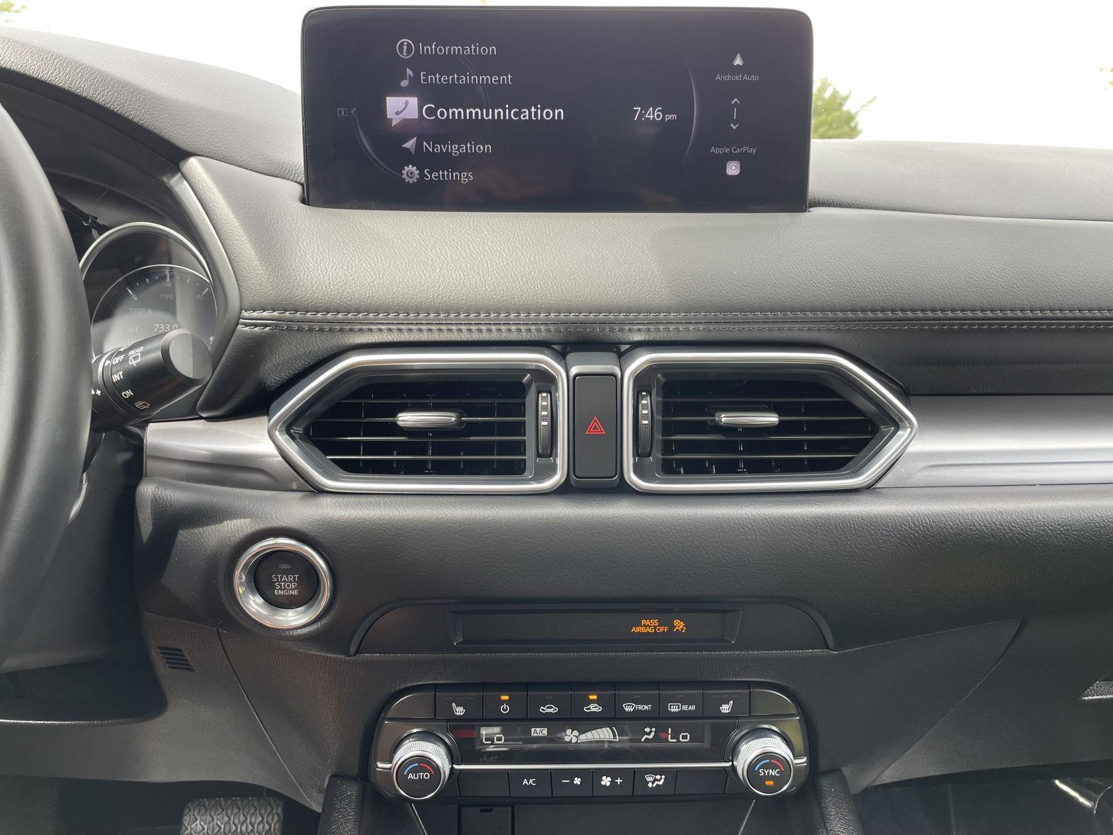 Vehicle photo 21