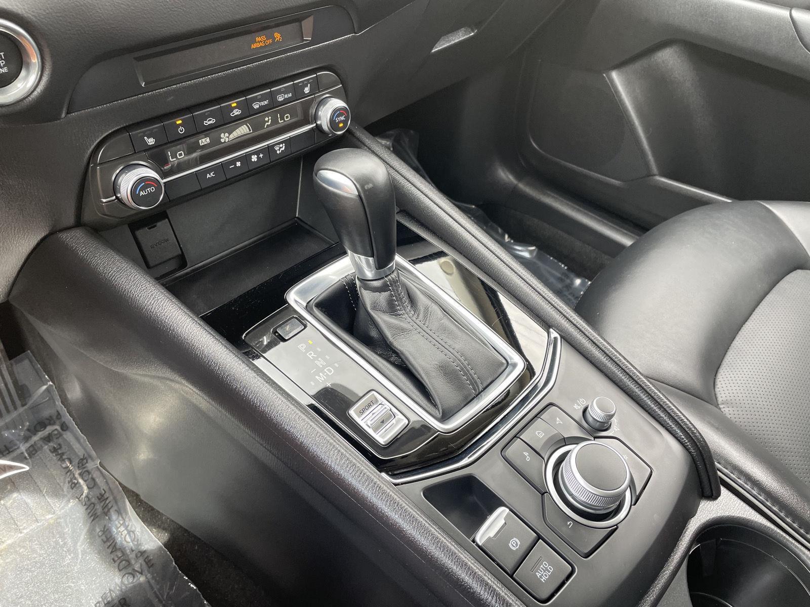 Vehicle photo 27