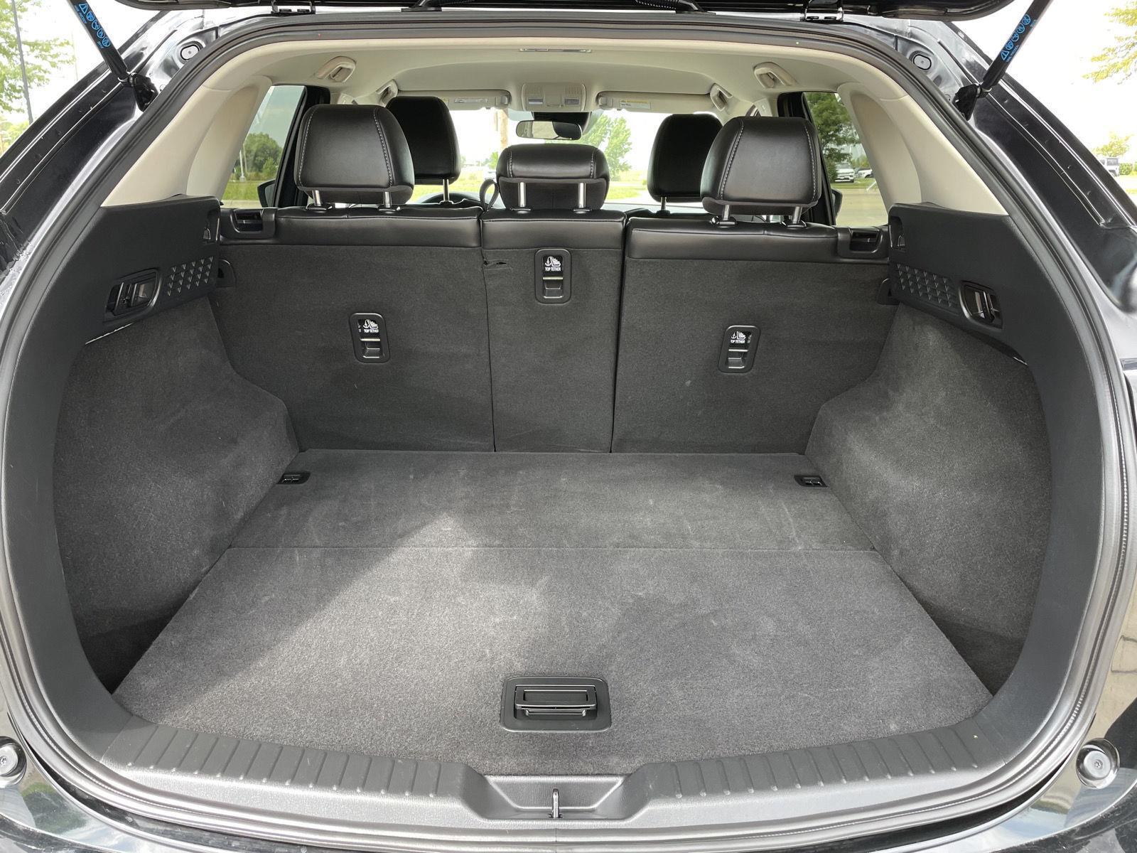 Vehicle photo 32