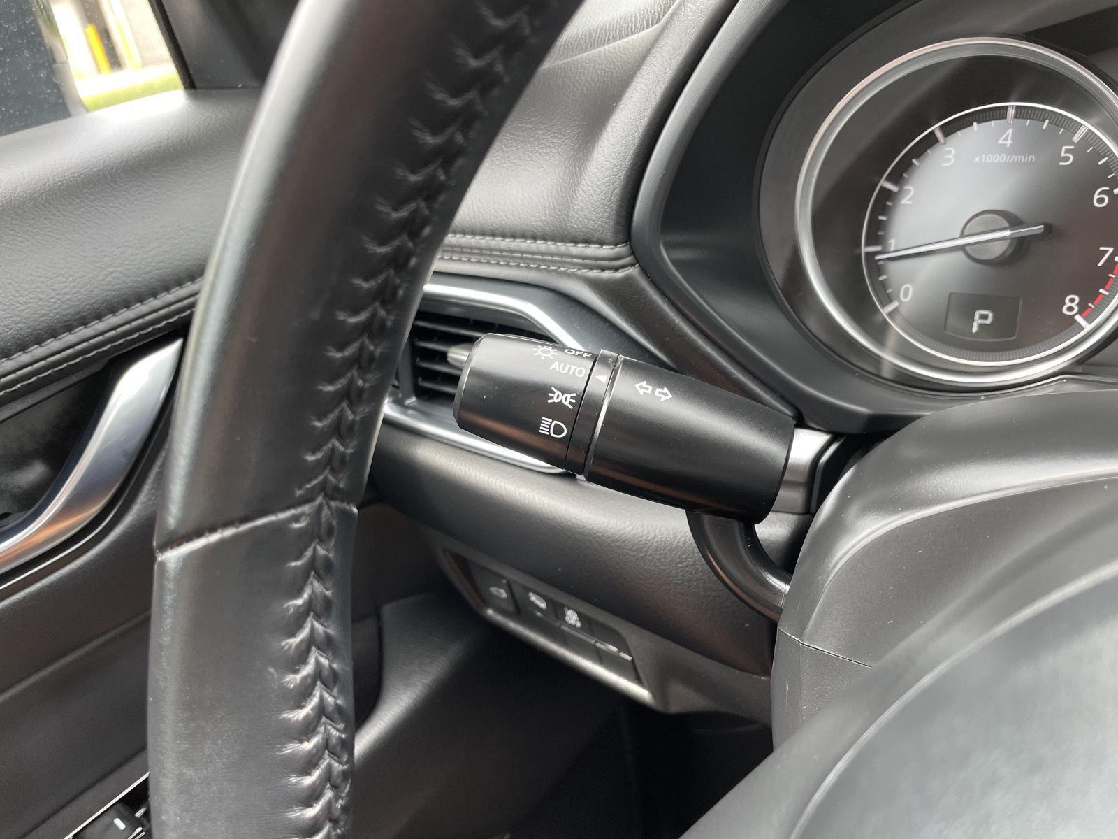 Vehicle photo 16