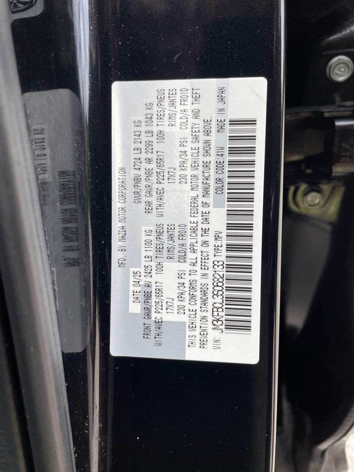 Vehicle photo 30