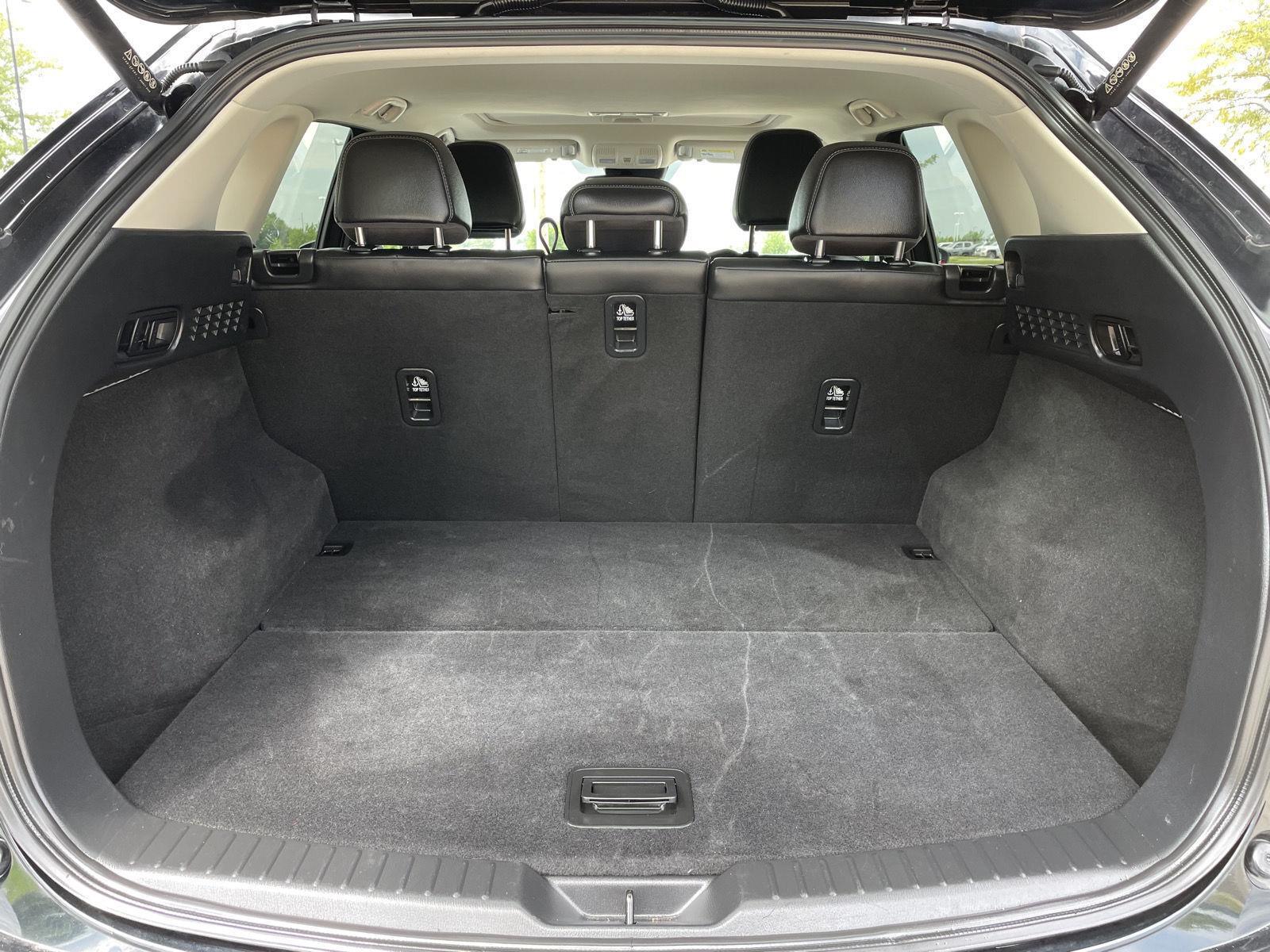 Vehicle photo 32