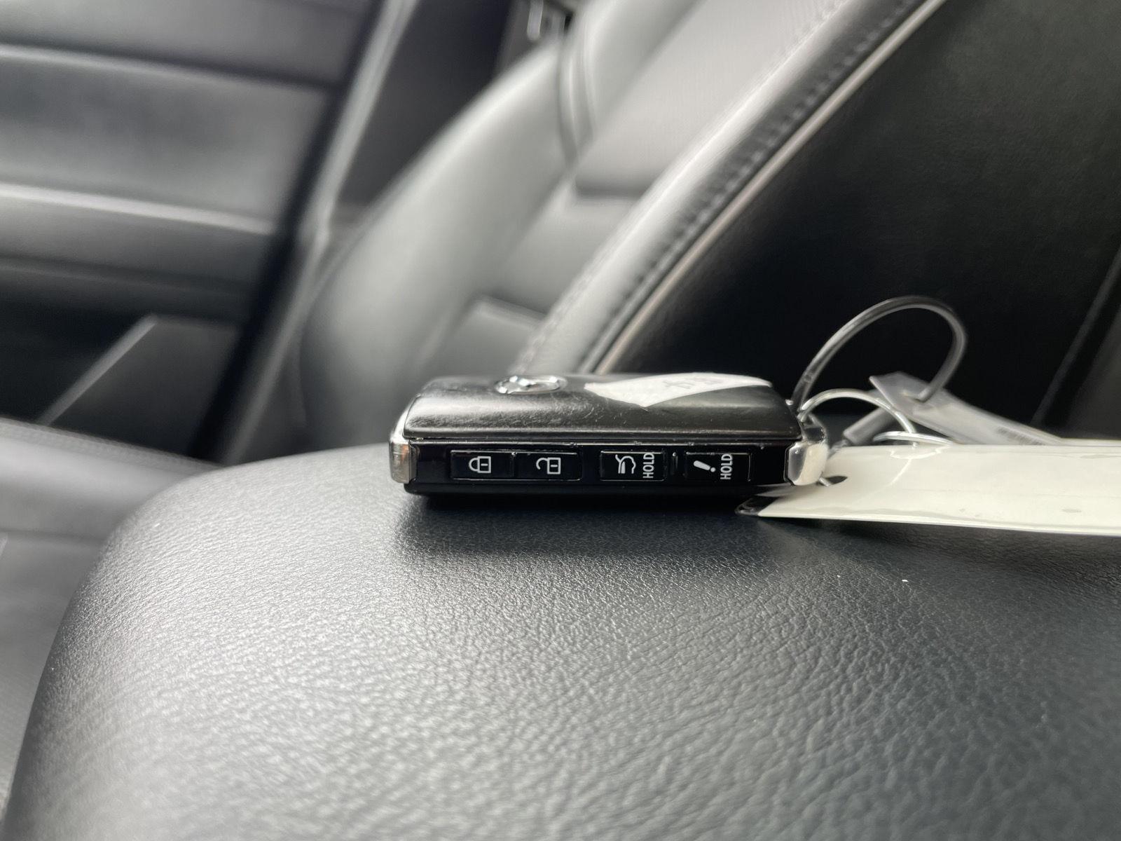 Vehicle photo 36