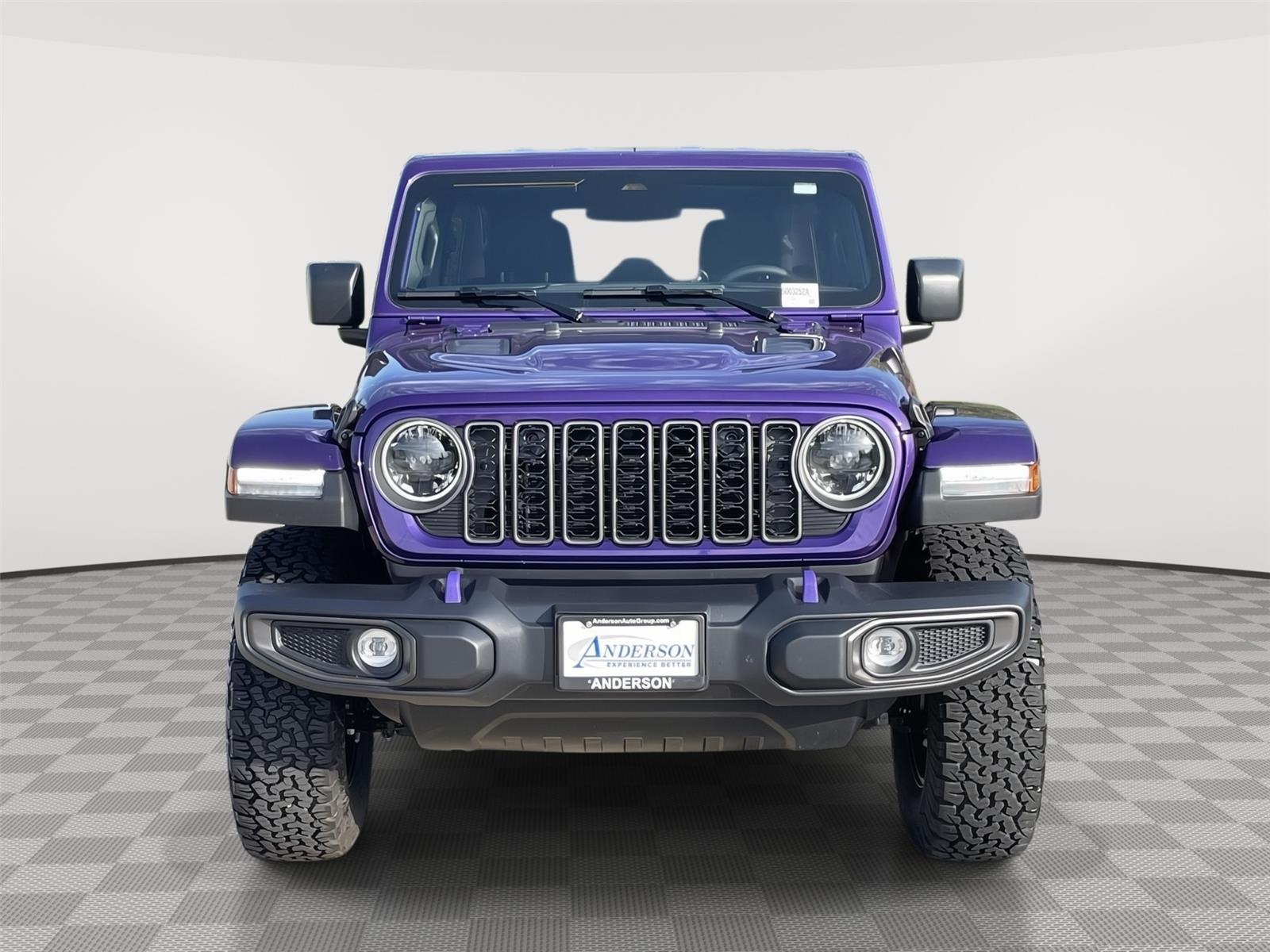 Vehicle photo 4