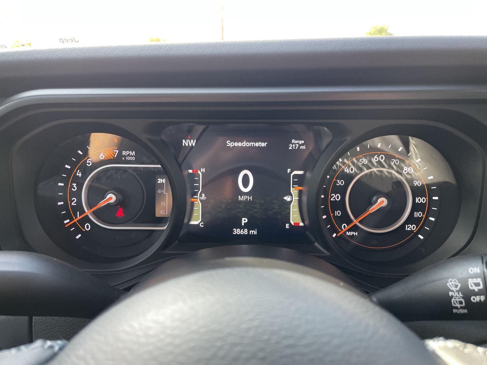 Vehicle photo 15
