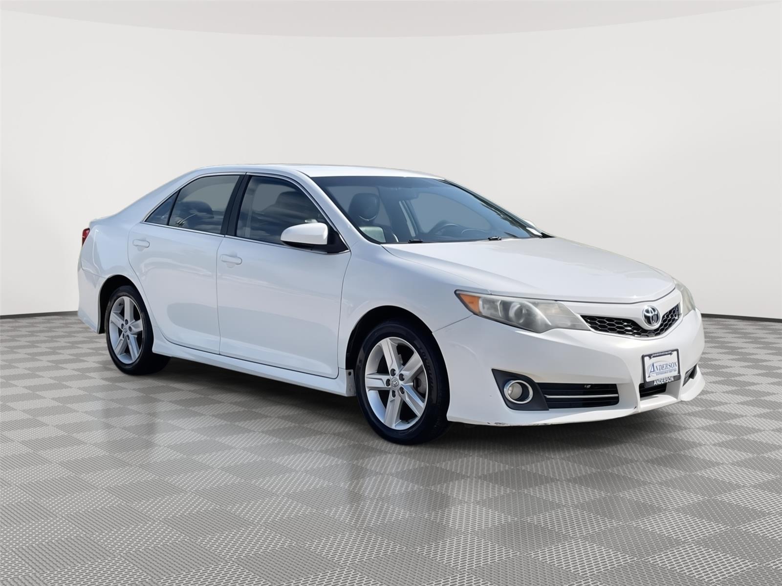 Vehicle photo 5