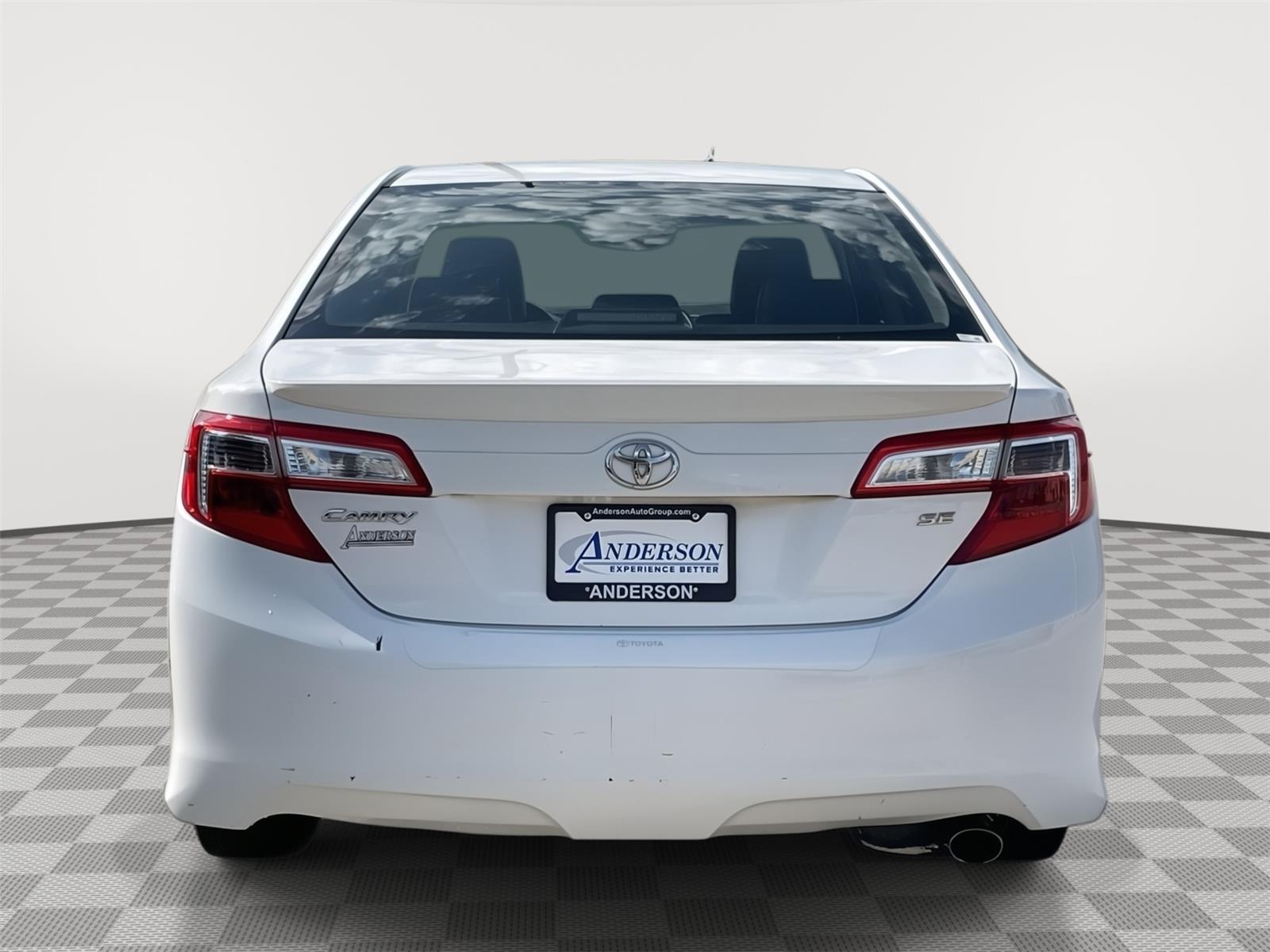 Vehicle photo 8