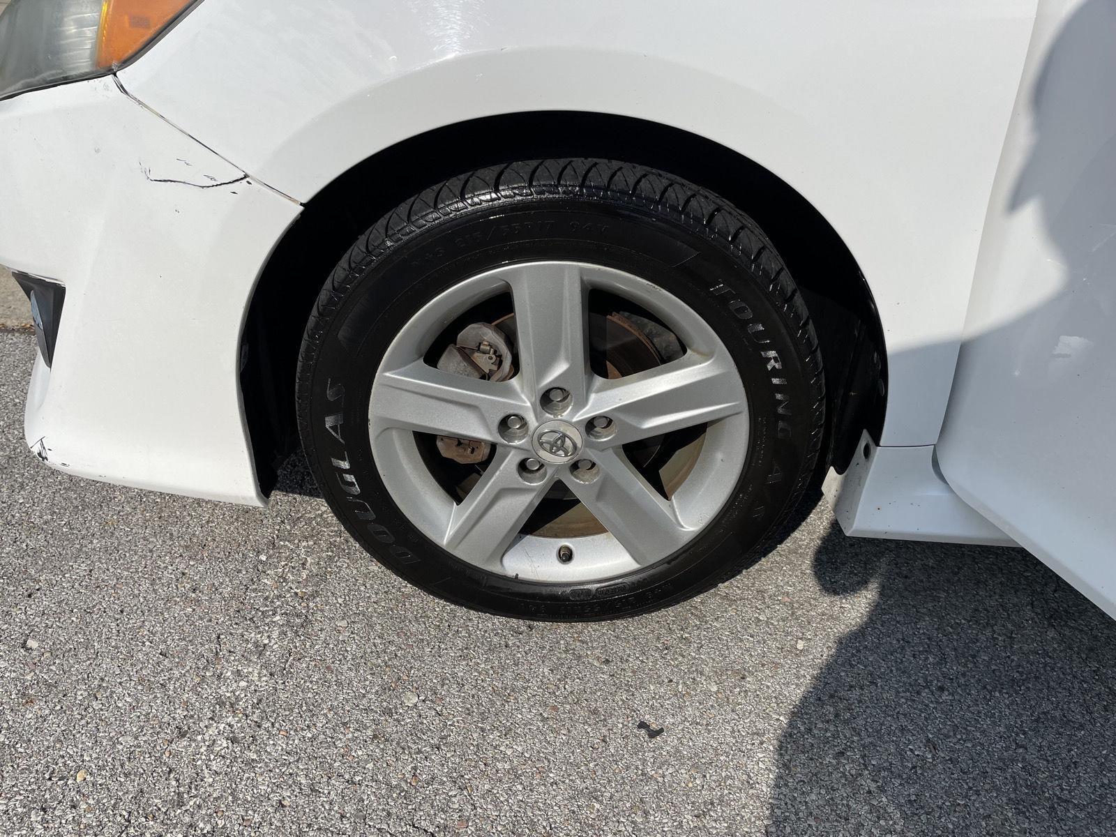 Vehicle photo 10