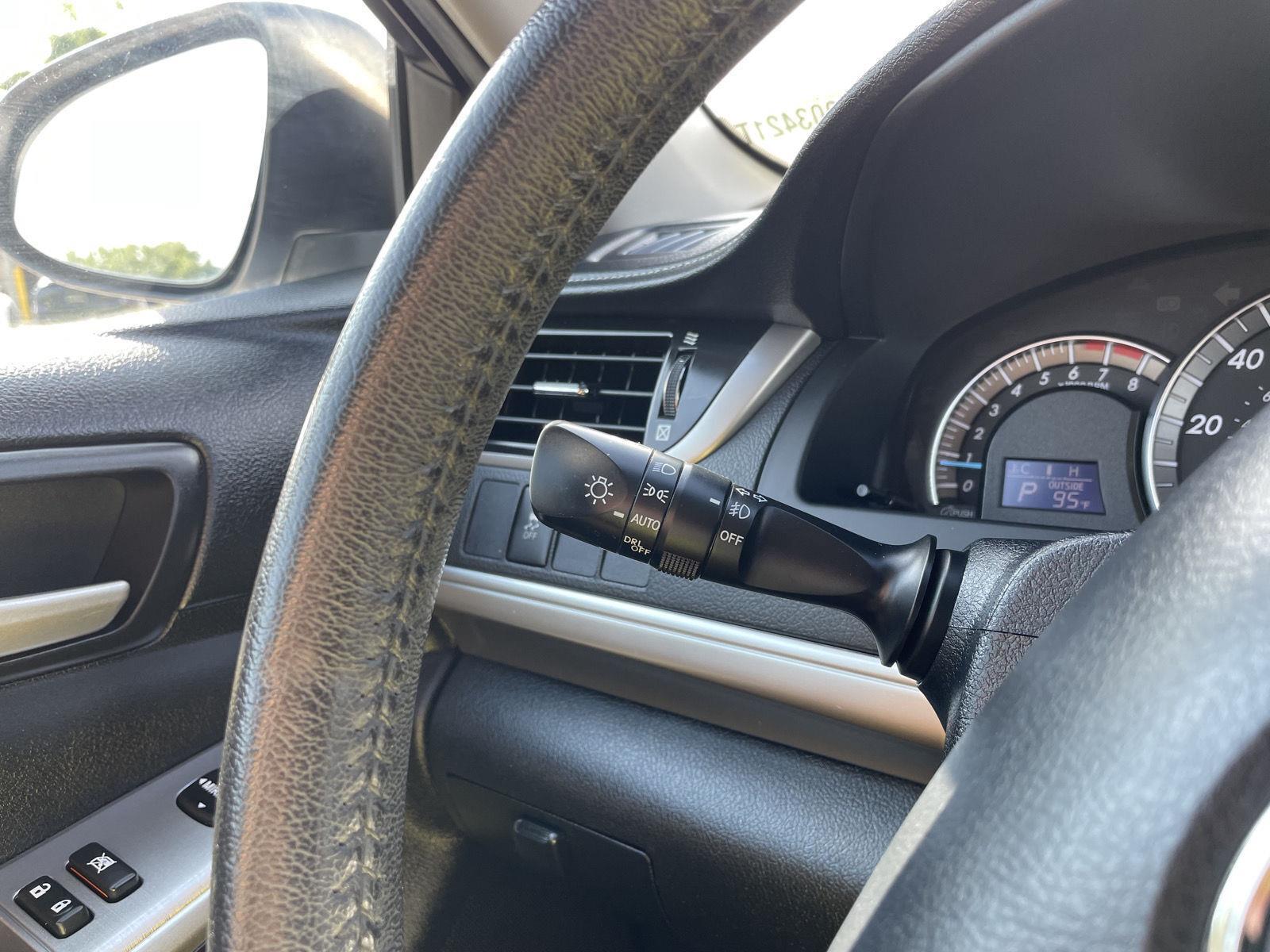Vehicle photo 15