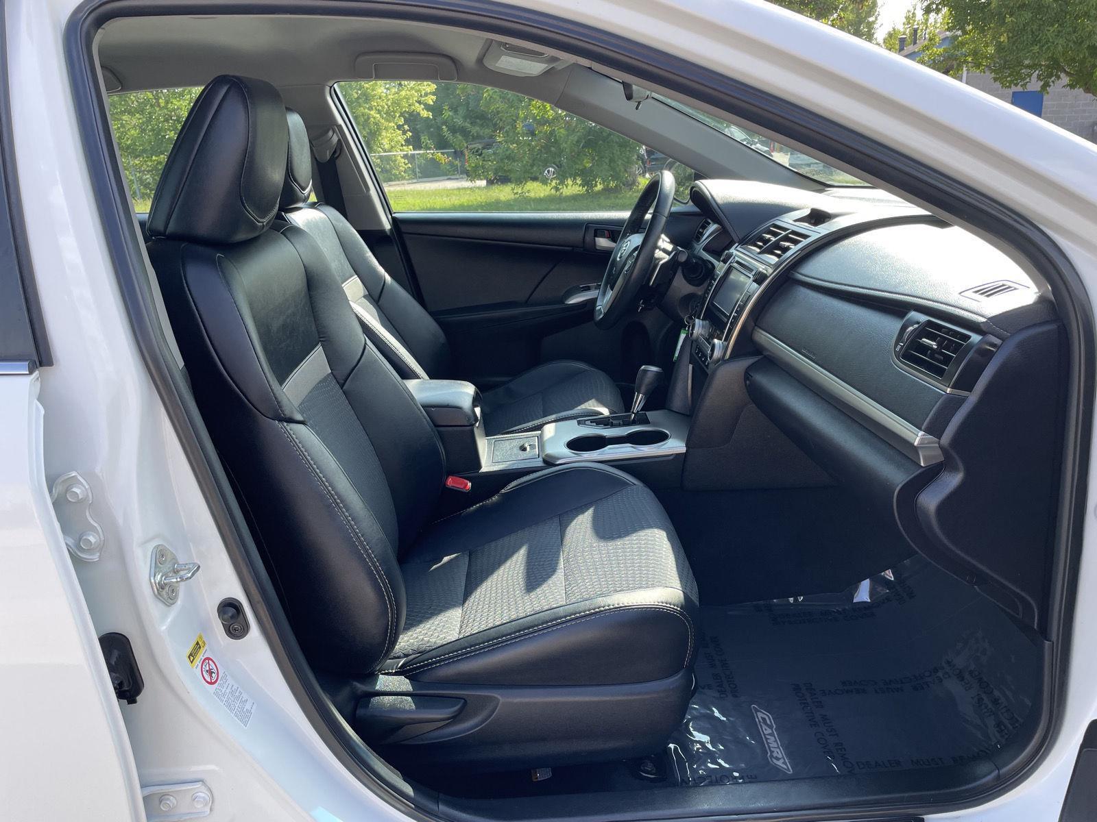 Vehicle photo 18