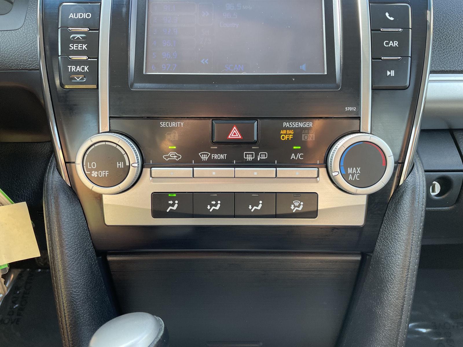 Vehicle photo 23