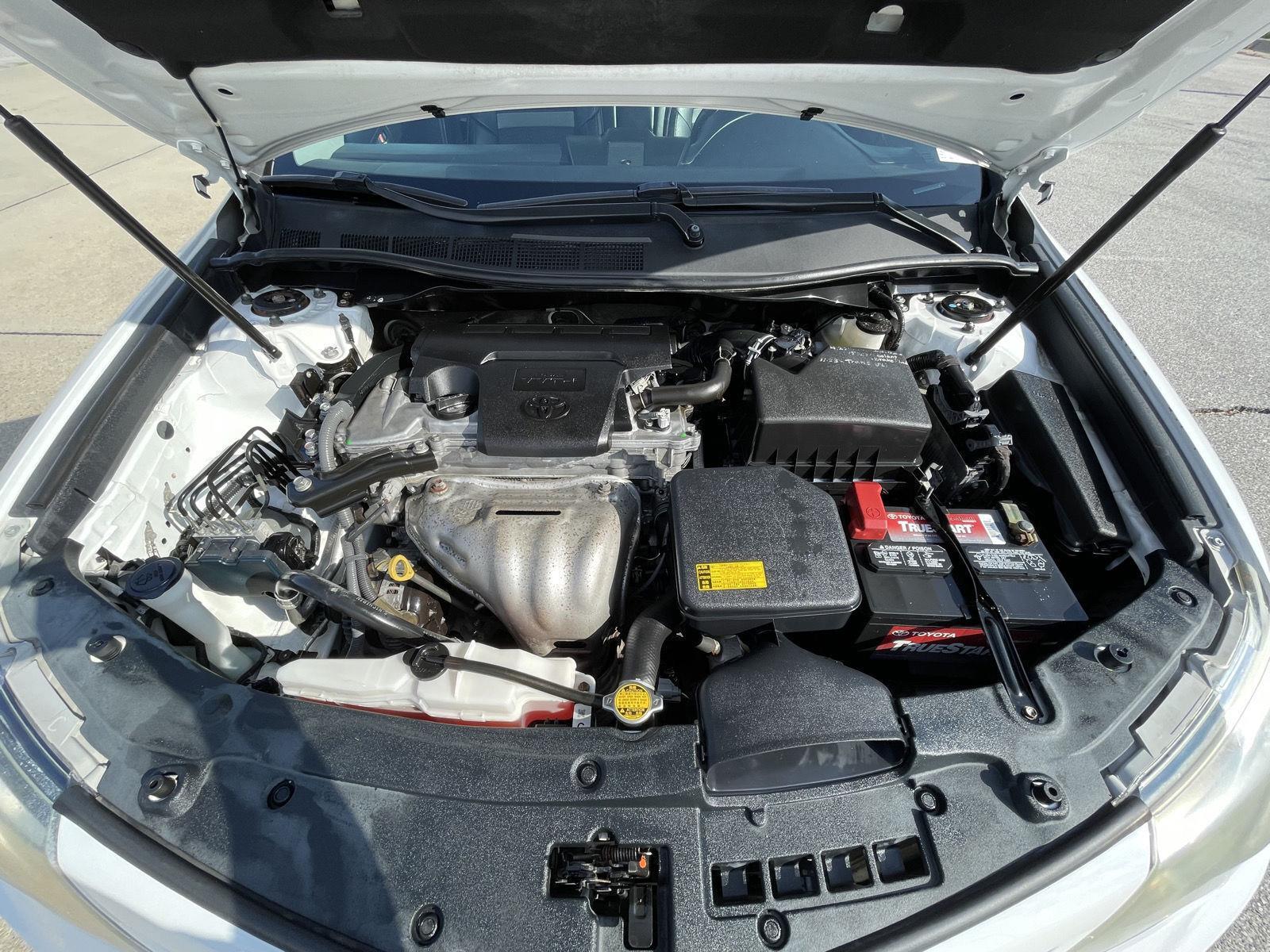Vehicle photo 30