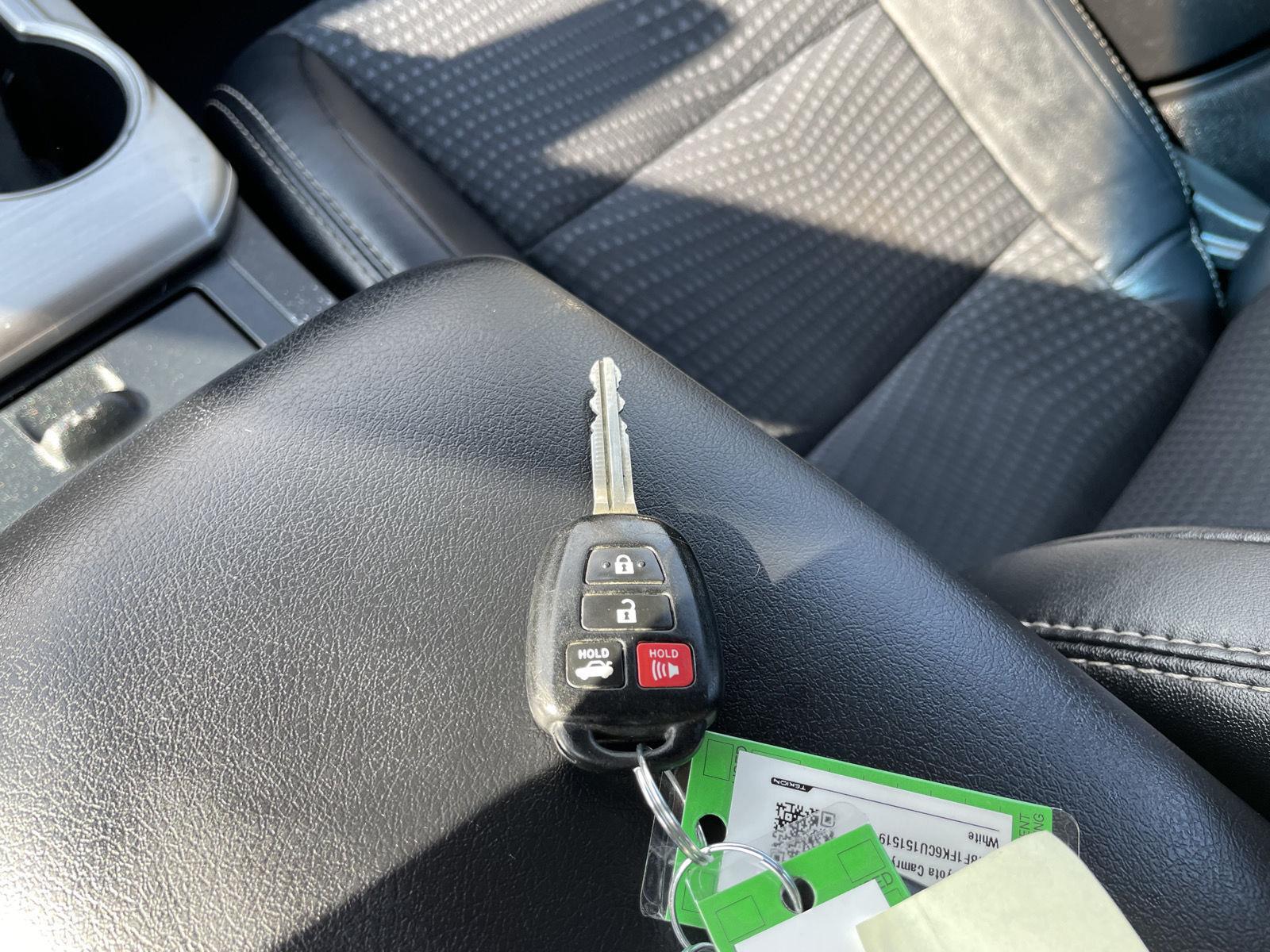 Vehicle photo 34