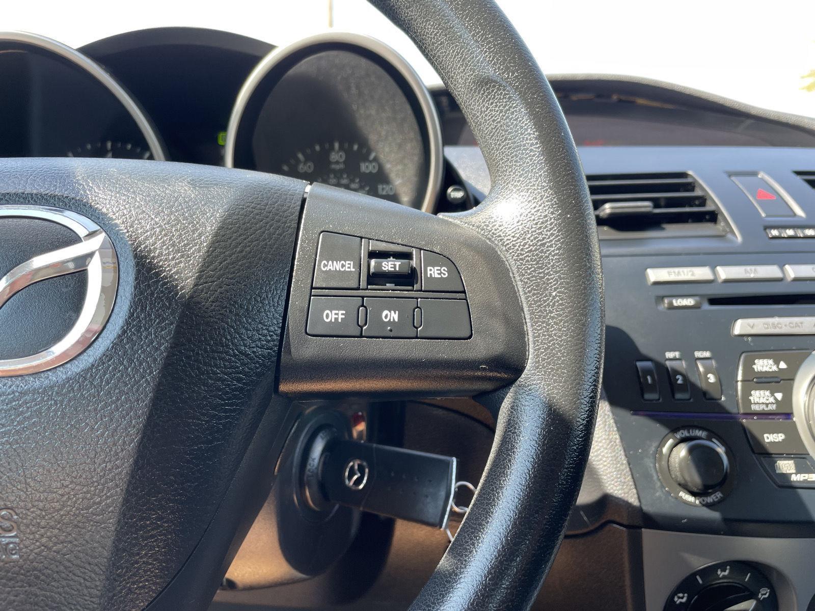 Vehicle photo 14