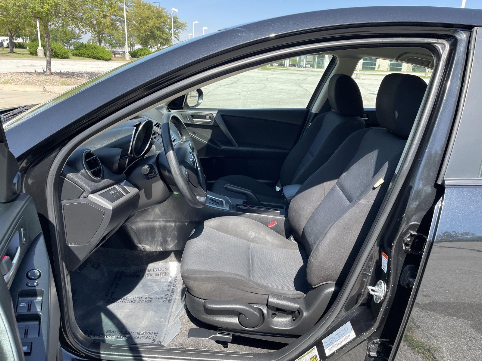Vehicle photo 17