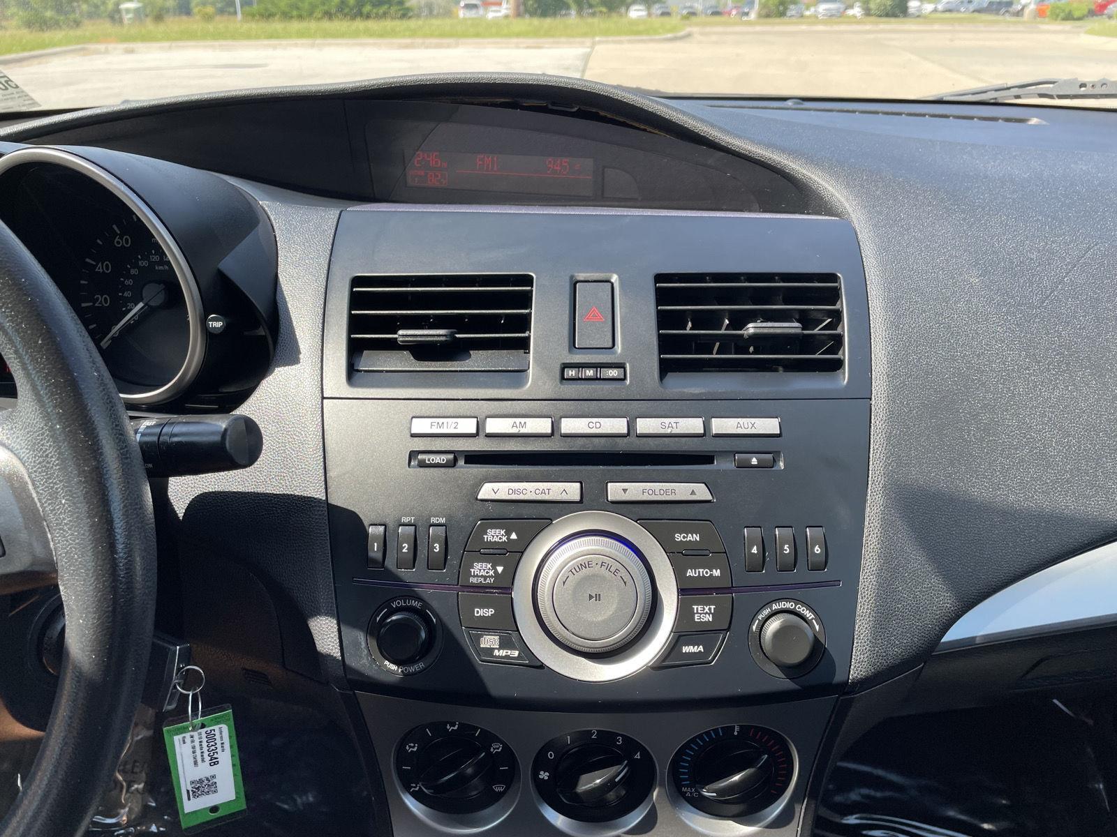 Vehicle photo 22