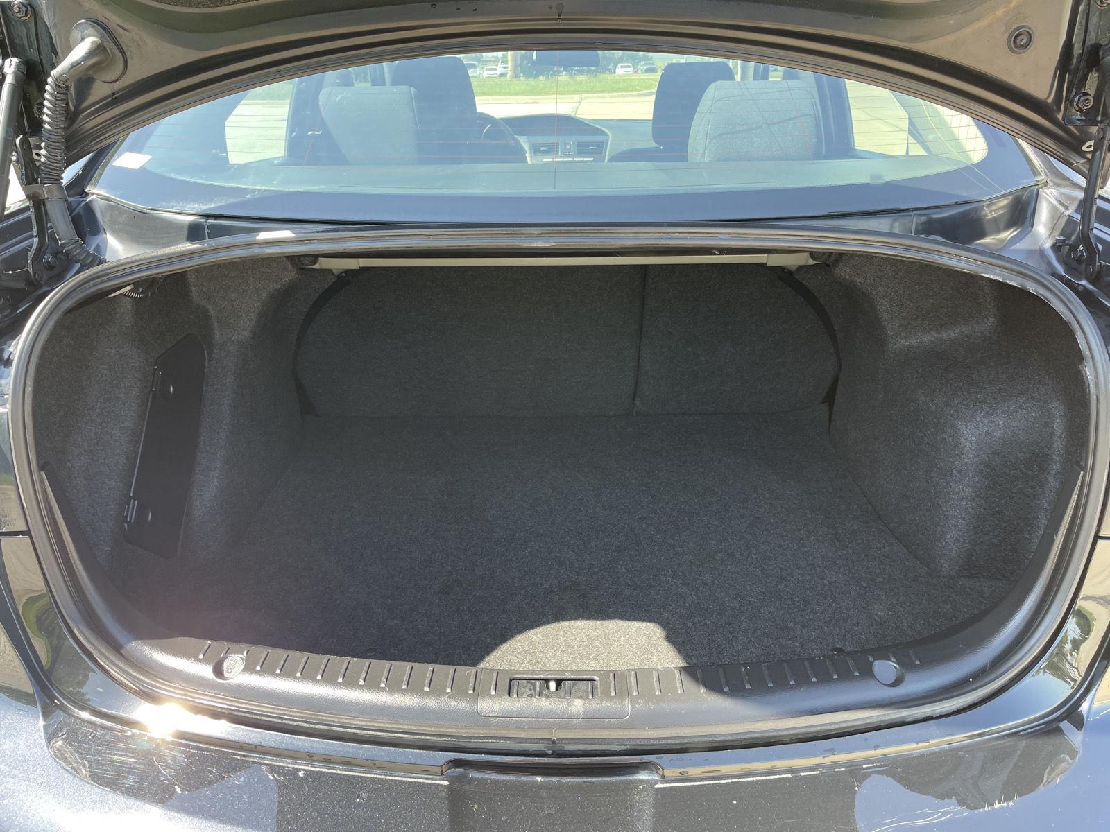 Vehicle photo 32