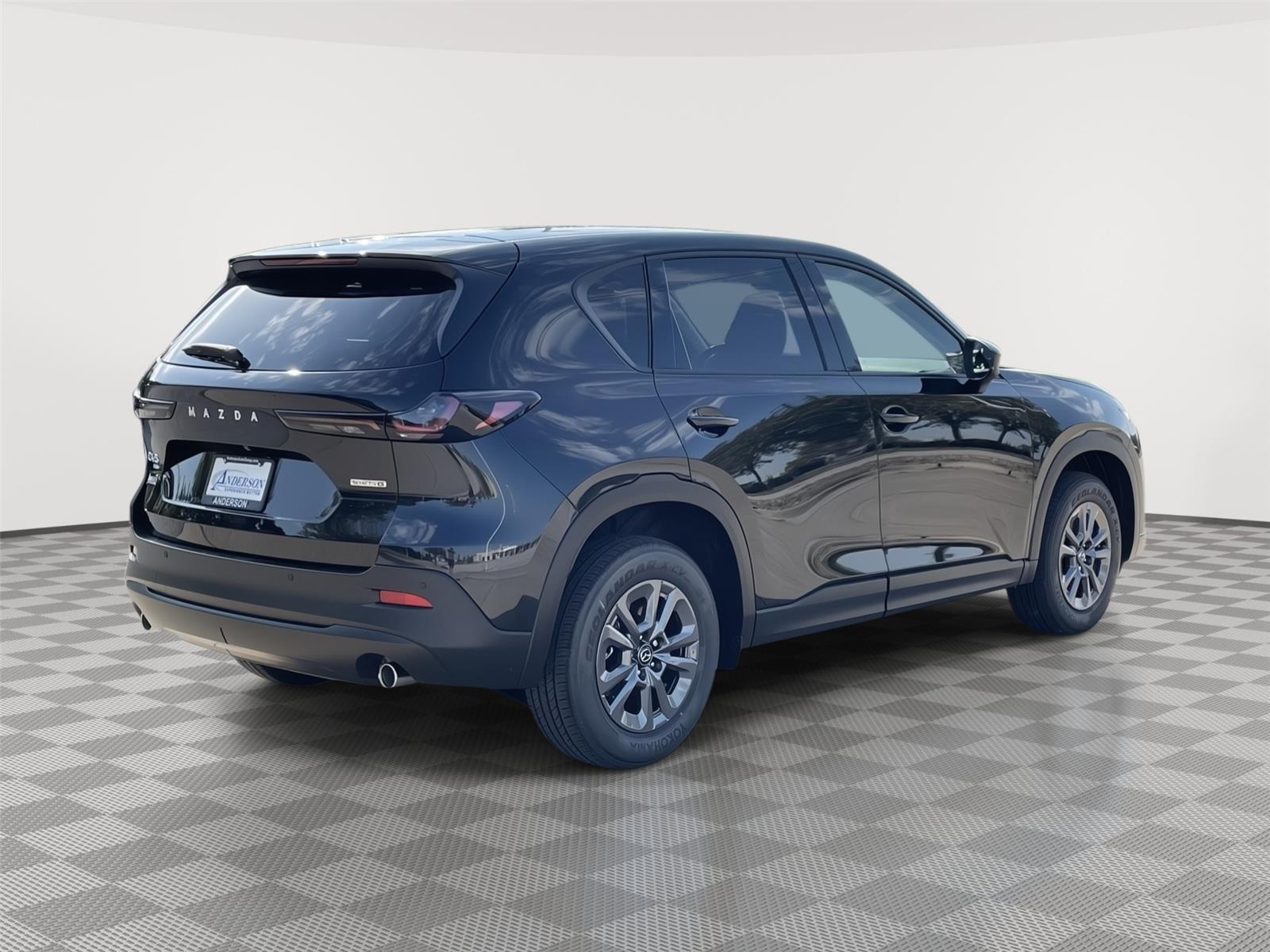 Vehicle photo 7