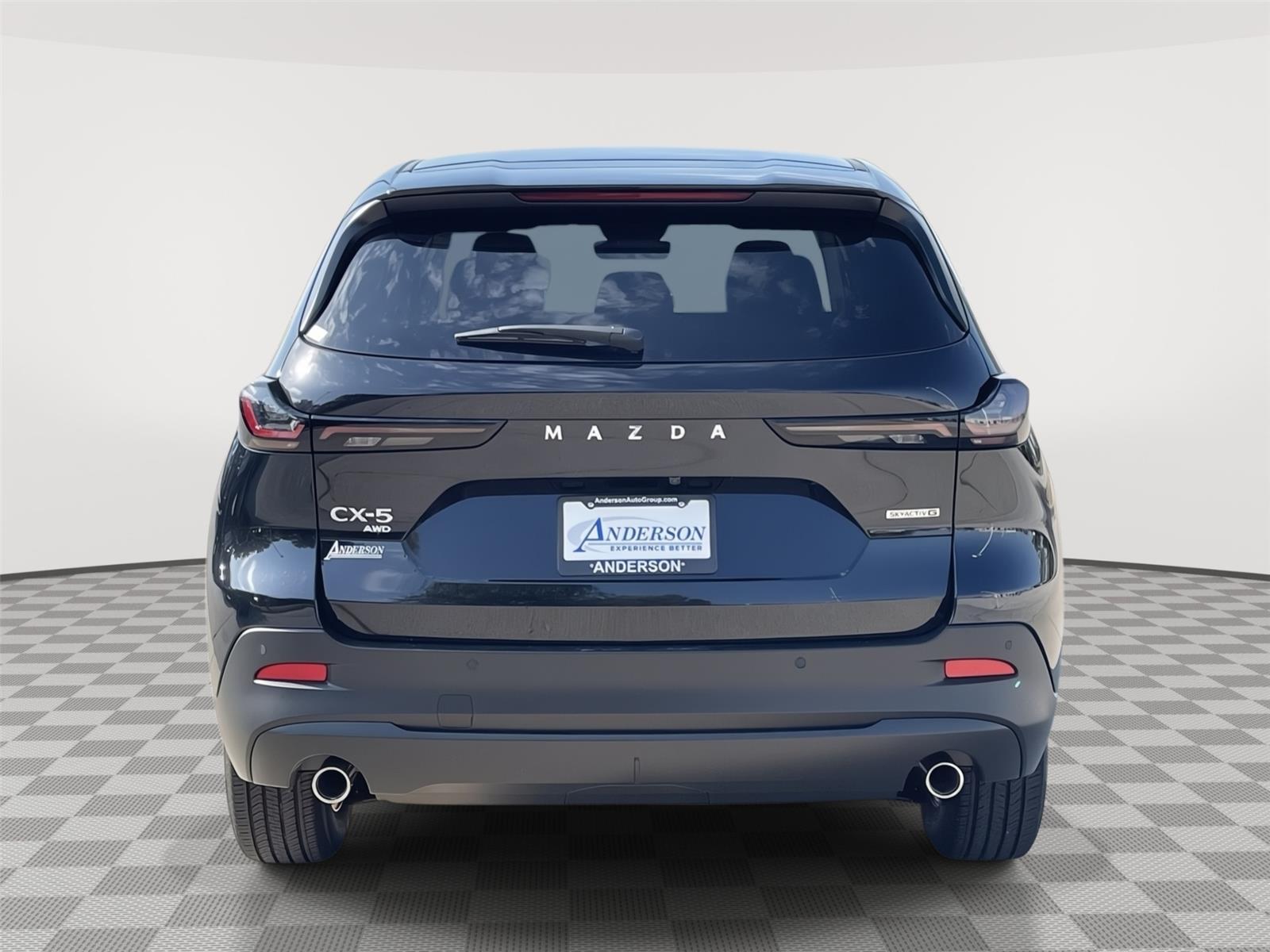 Vehicle photo 8