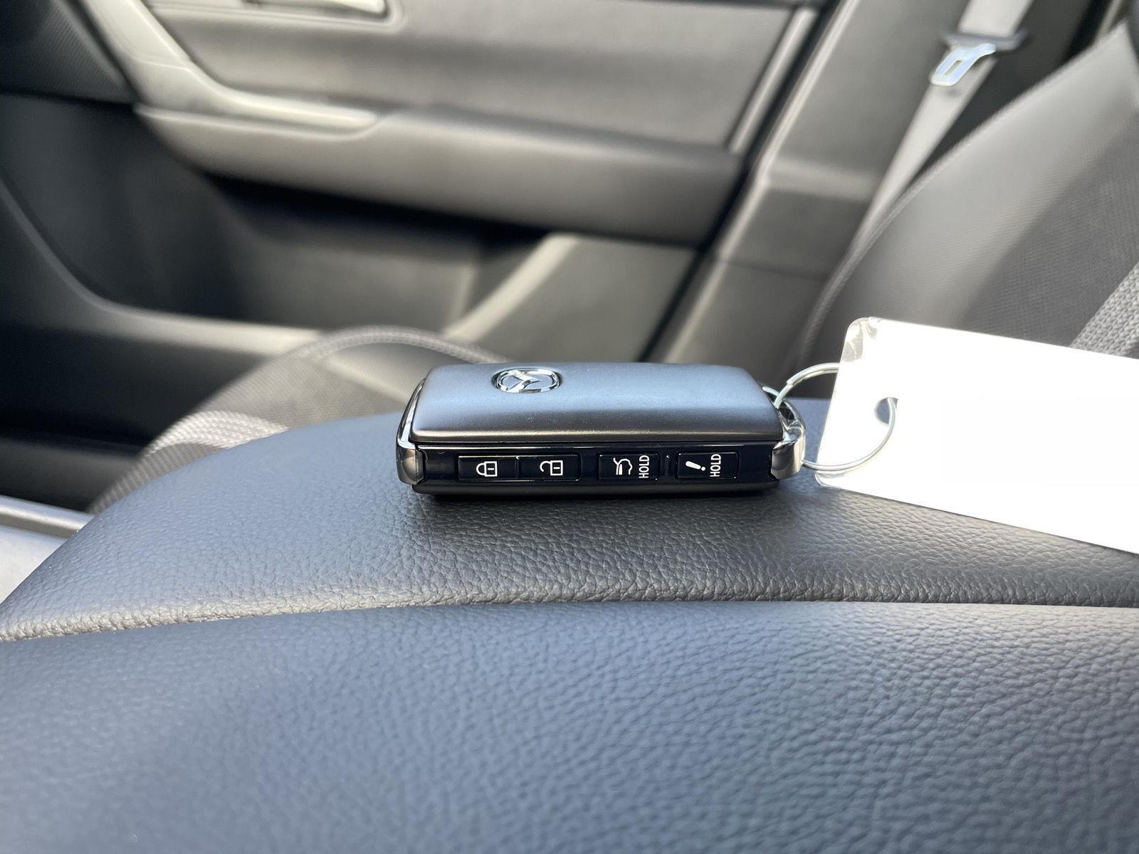 Vehicle photo 38
